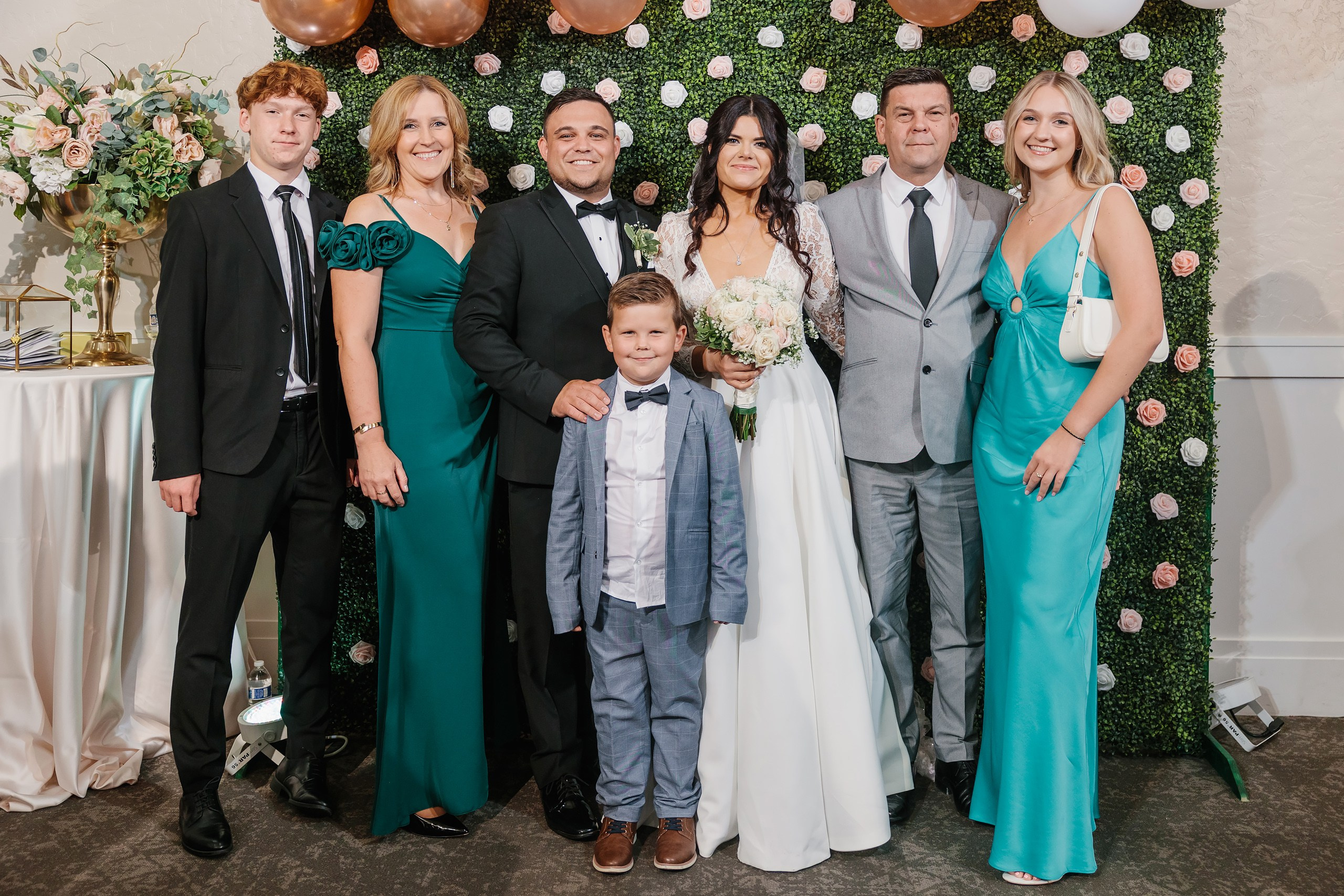 31.08.2024 Wedding. Wedding family event photographer in Chicago Nick Yushevich