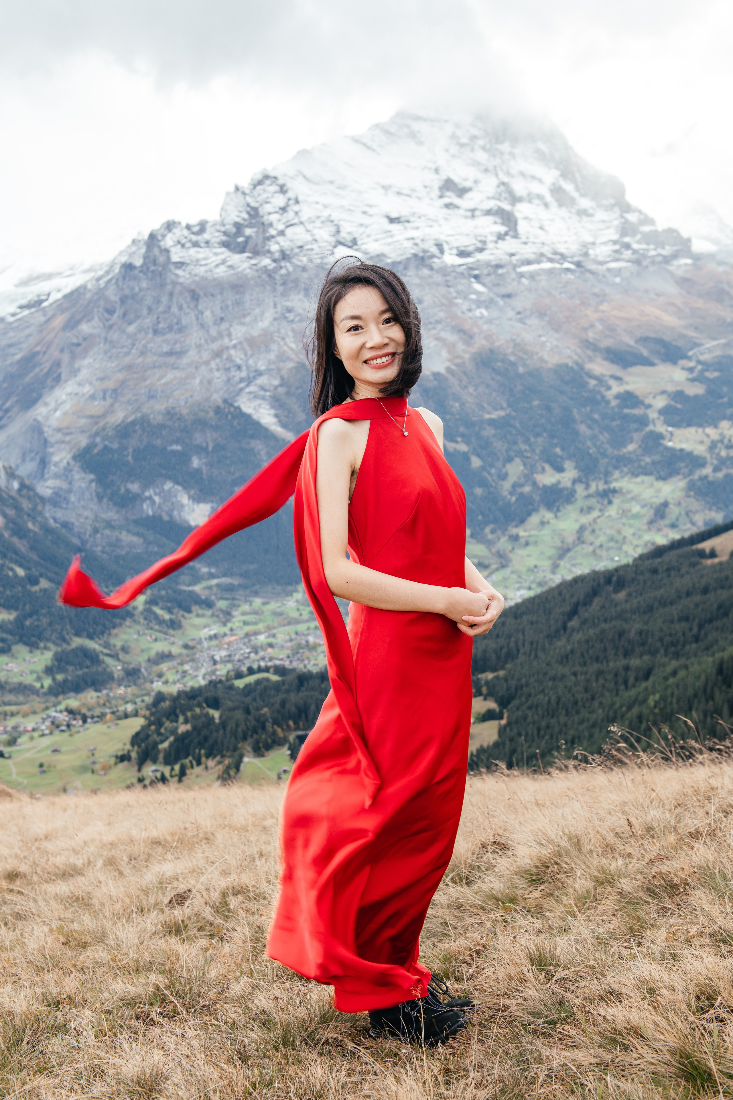 Kaiwen & Xiaoming Grindelwald, Switzerland. I am Elena Altendorfer. Wedding photographer in Zurich and Switzerland
