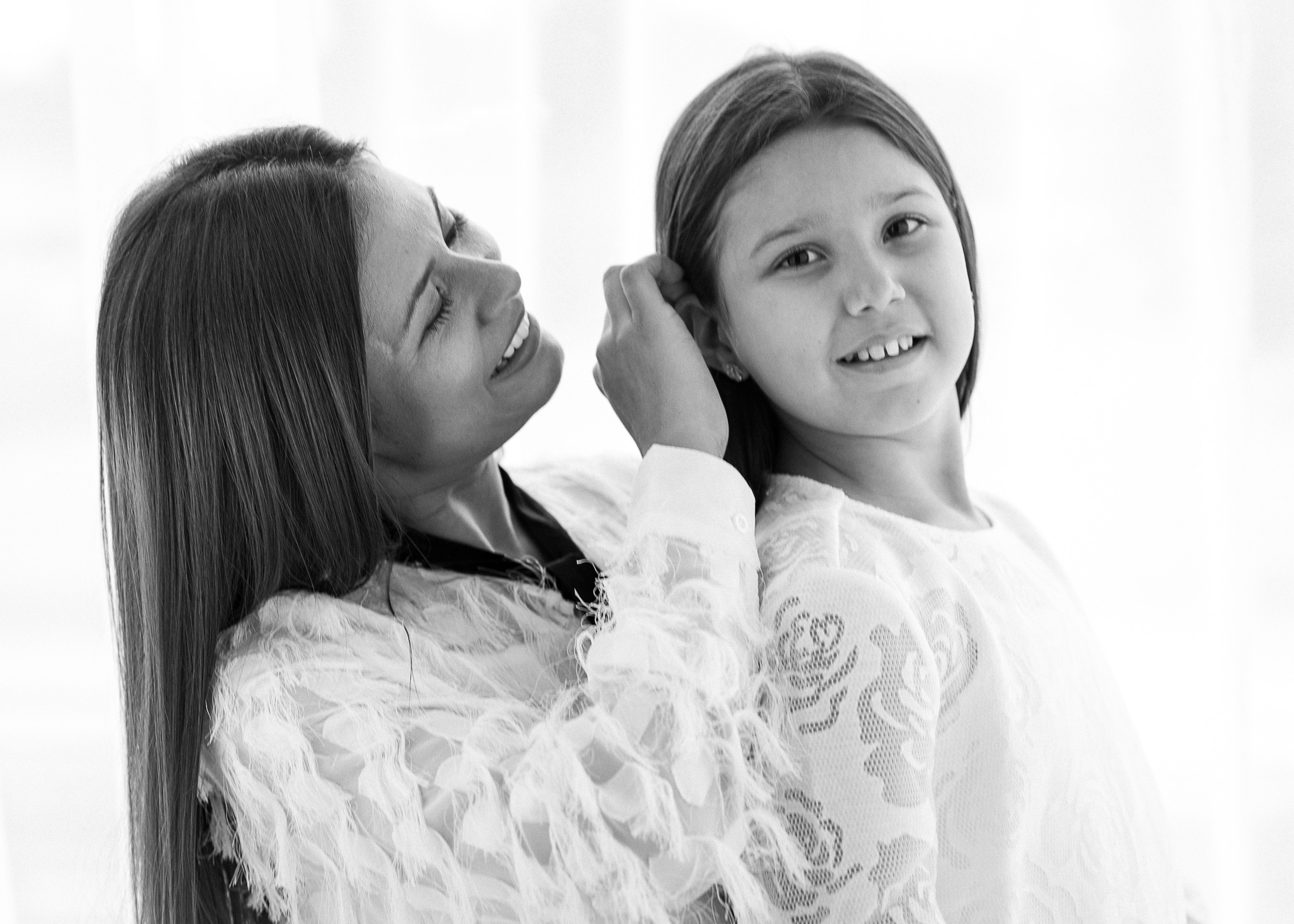 Mamá con hija. Fotógrafo familiar, retratos. Panamá, Chiriqui. Ruslán Rusakóv