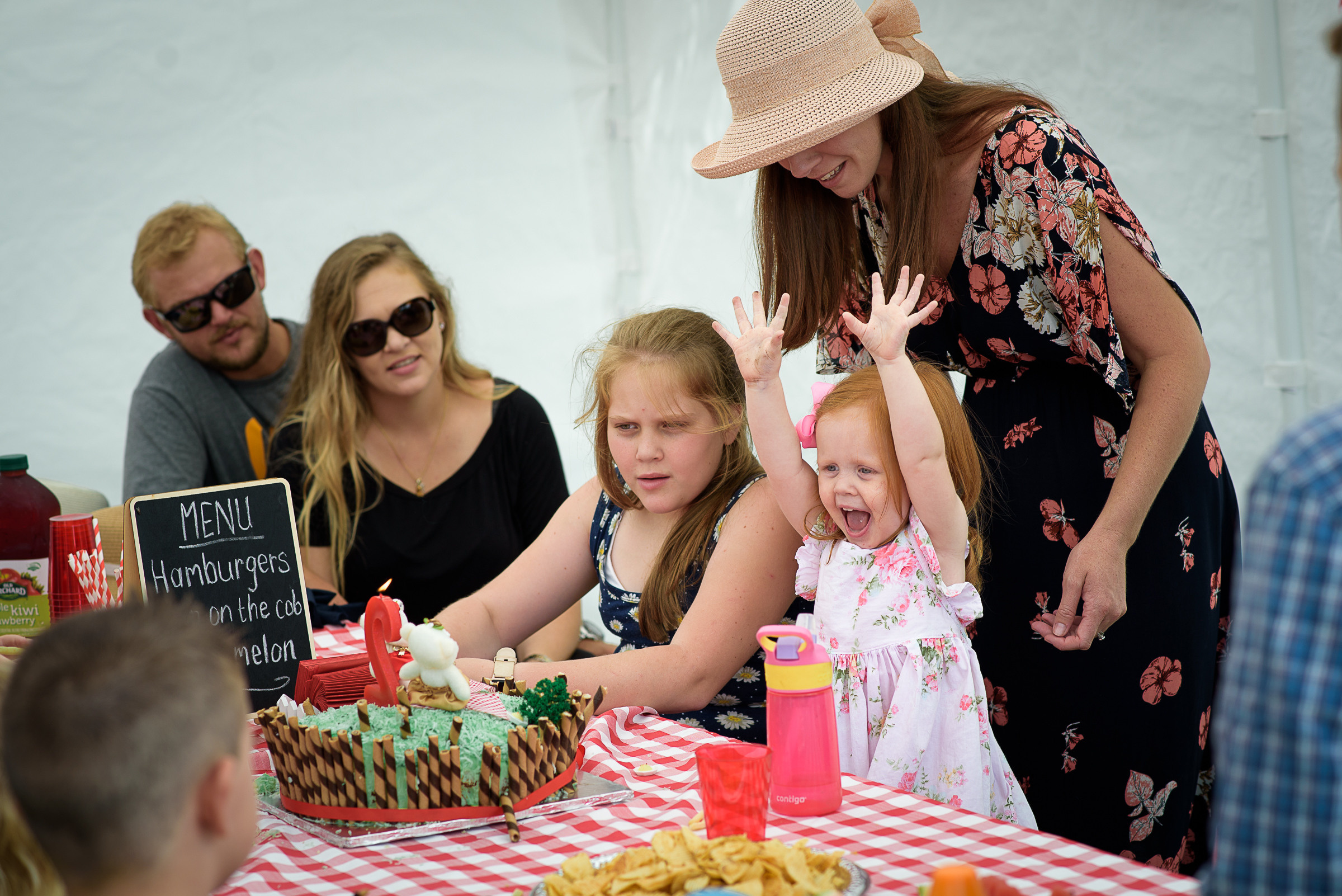 Tanya cumpleaño. Fotógrafo familiar, retratos. Panamá, Chiriqui. Ruslán Rusakóv