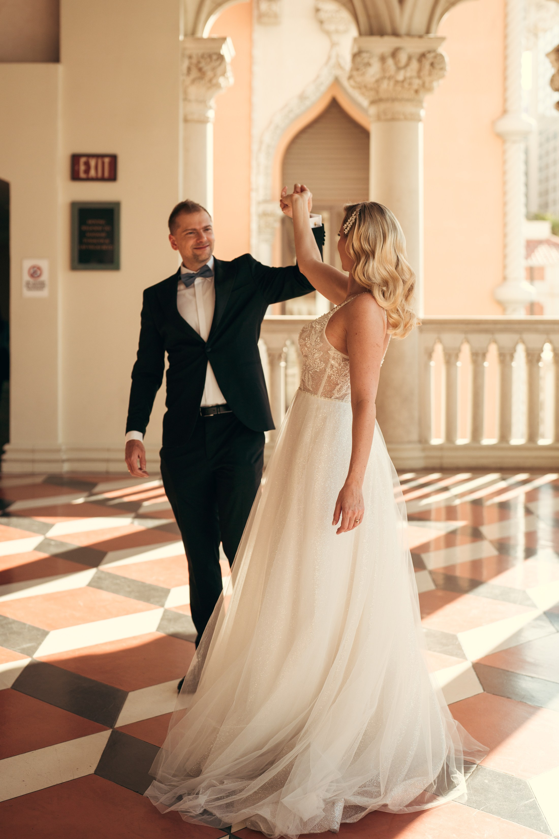 Yrina&Miroslav. Wedding & elopement photographer Viktoriya Kravtsov. Las Vegas