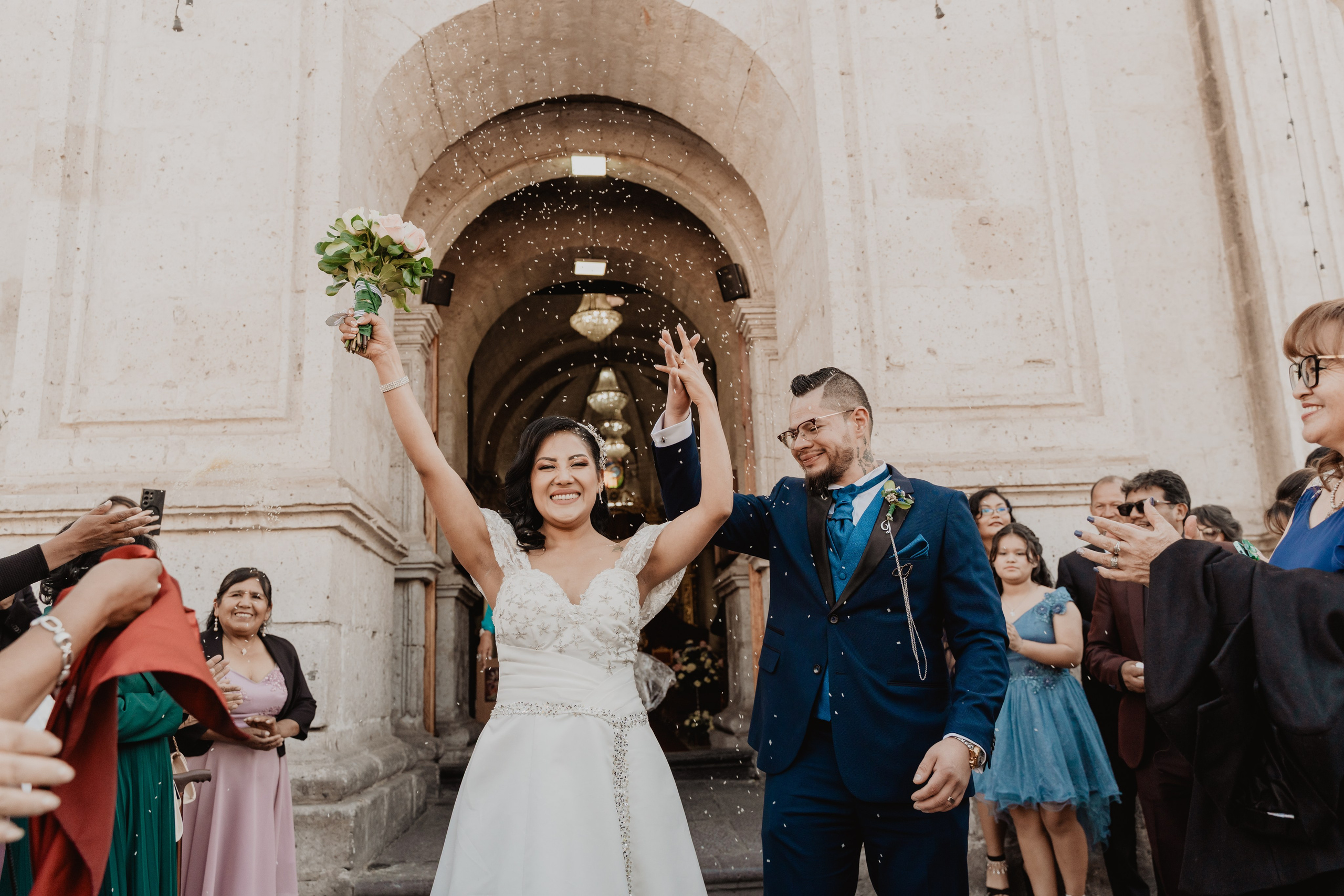 GABRIELA + JORGE | BODA CIVIL RELIGIOSA. Studio KVTA | Fotografía y Video de Bodas en Arequipa