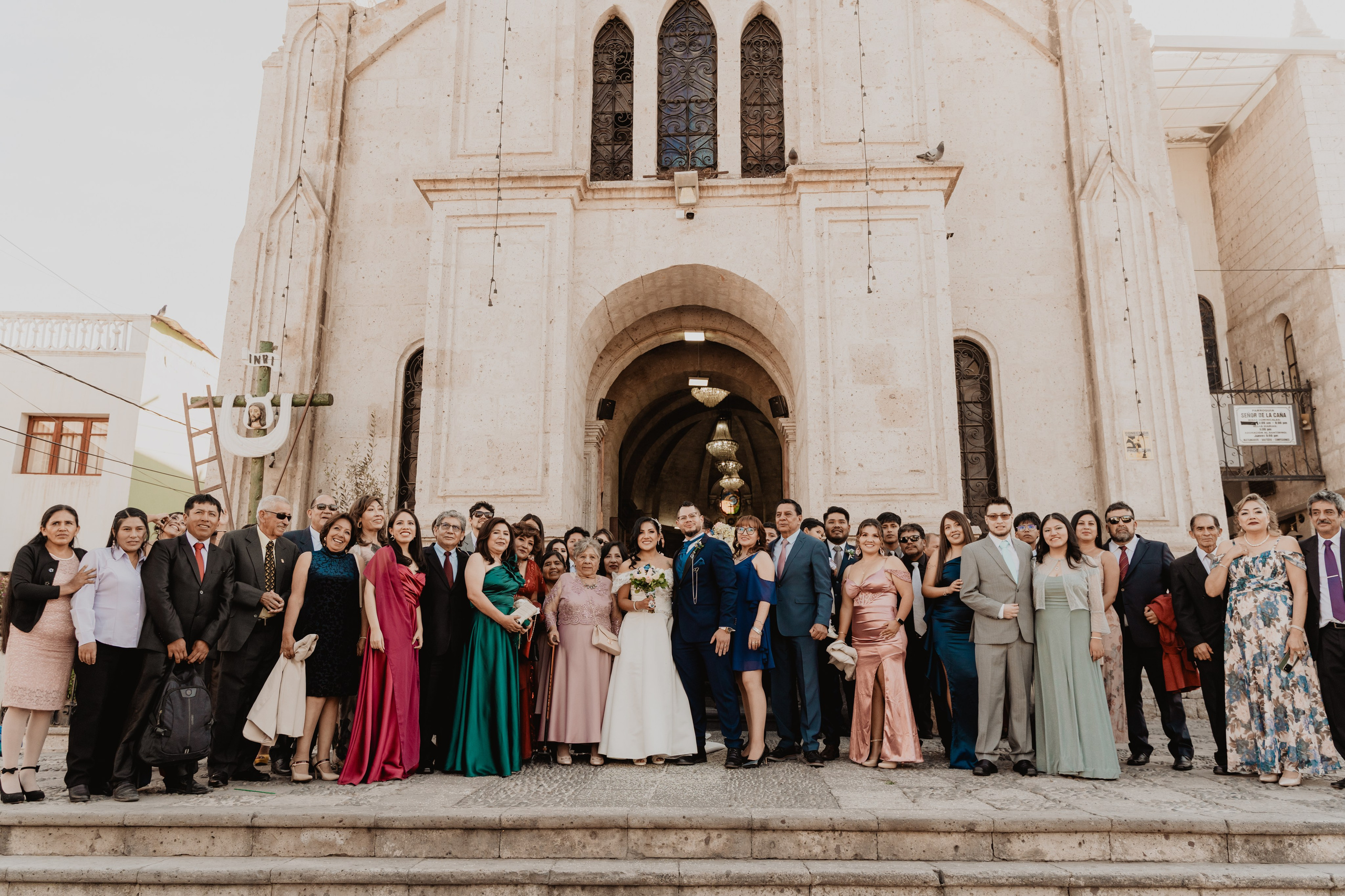 GABRIELA + JORGE | BODA CIVIL RELIGIOSA. Studio KVTA | Fotografía y Video de Bodas en Arequipa