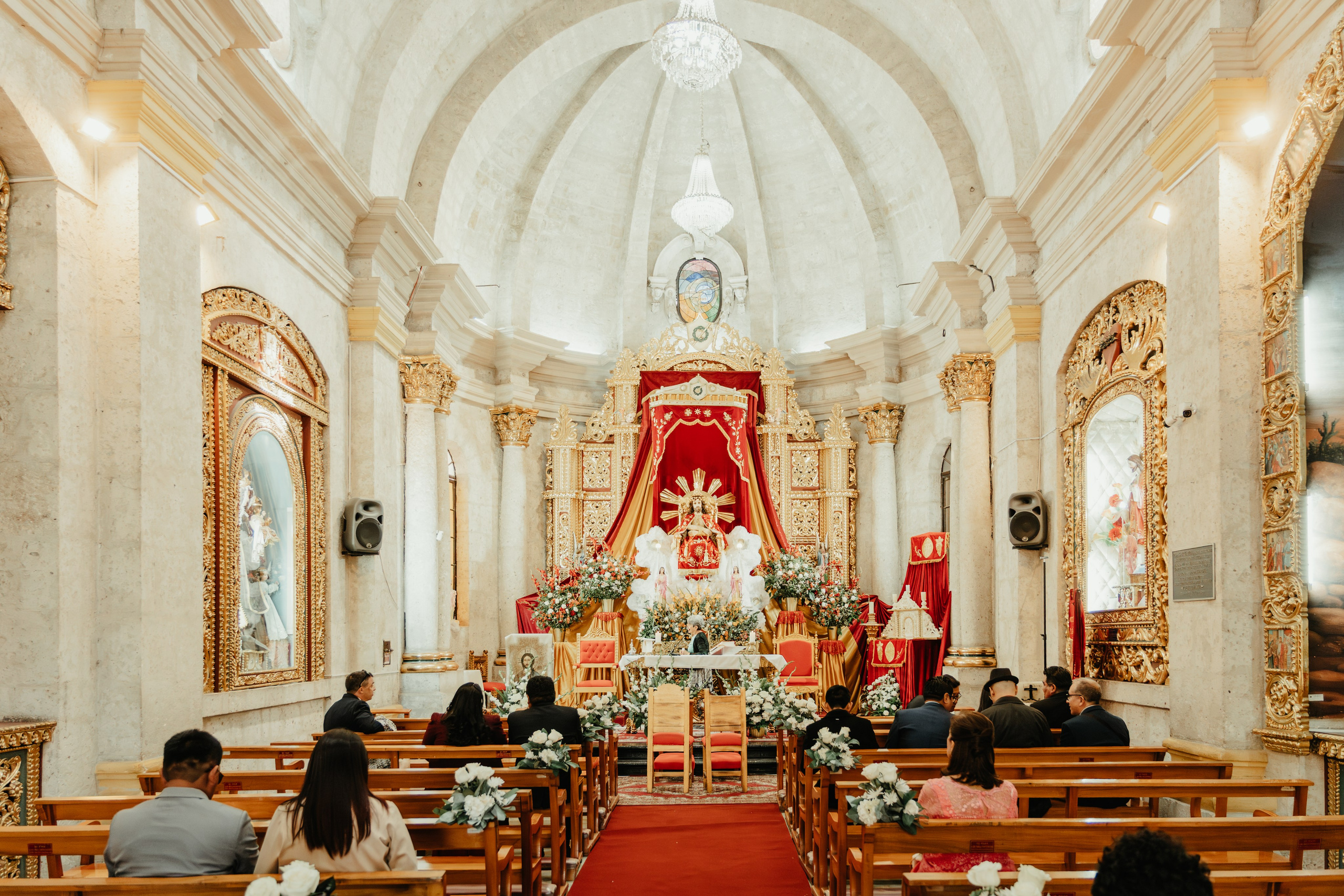 VANESSA + FRANKLIN BODA RELIGIOSA. Studio KVTA | Fotografía y Video de Bodas en Arequipa