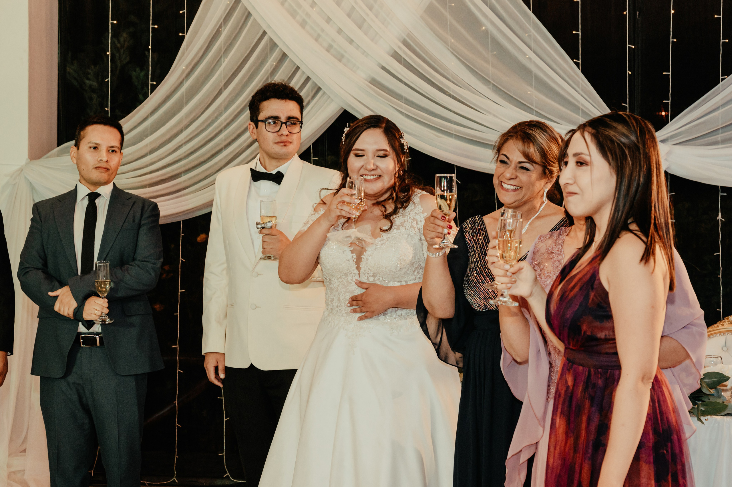 VANIA + LUIS BODA CIVIL. Studio KVTA | Fotografía y Video de Bodas en Arequipa