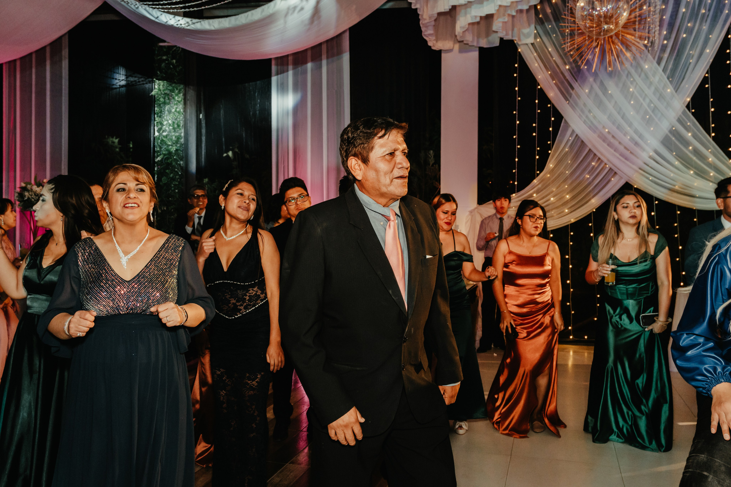 VANIA + LUIS BODA CIVIL. Studio KVTA | Fotografía y Video de Bodas en Arequipa