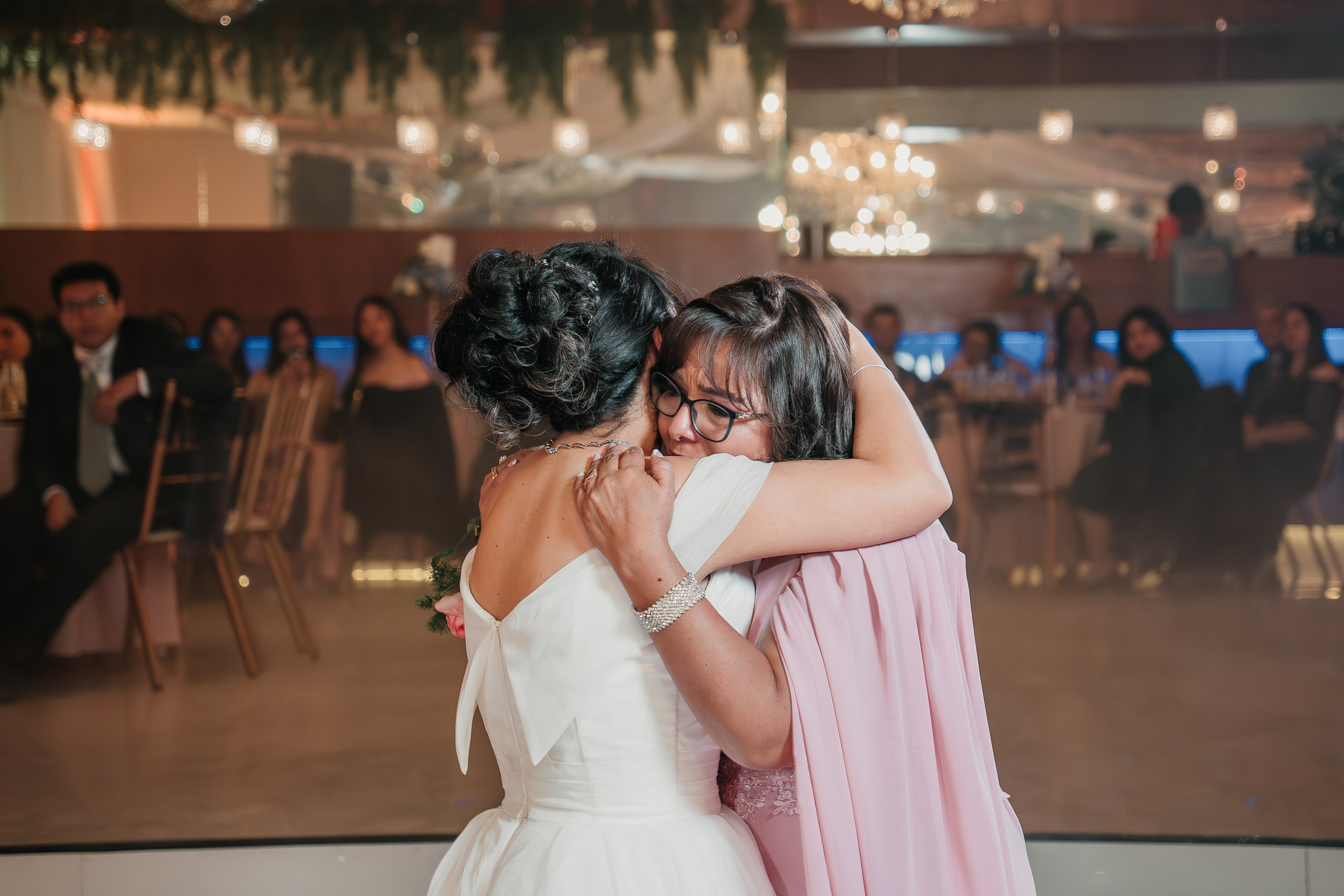 ALEJANDRA + RODRIGO BODA RELIGIOSA. Studio KVTA | Fotografía y Video de Bodas en Arequipa