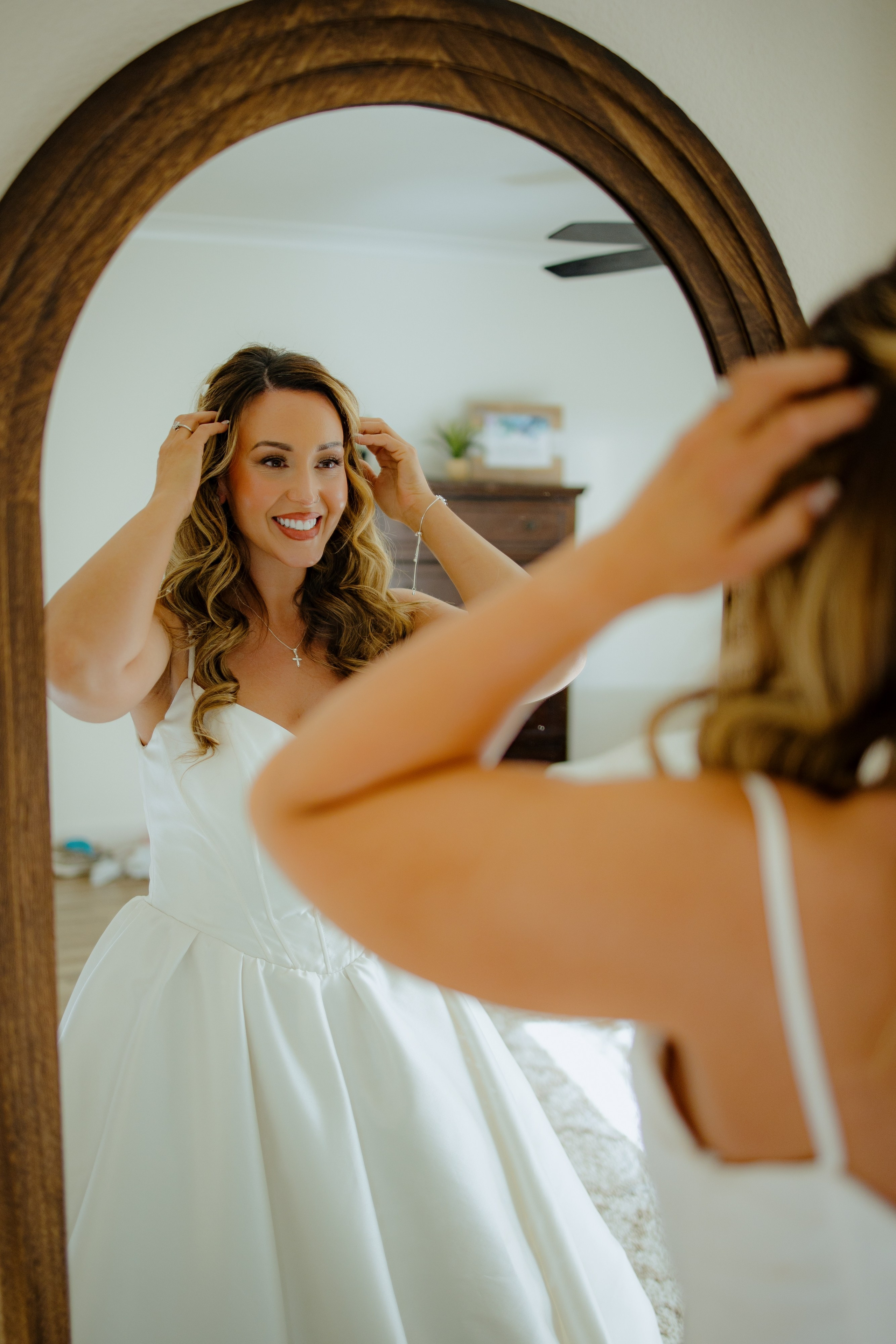 Vanessa Bridal Prep| Sacramento Wedding Photographer. Wedding Photography & Videography San Francisco, Sacramento