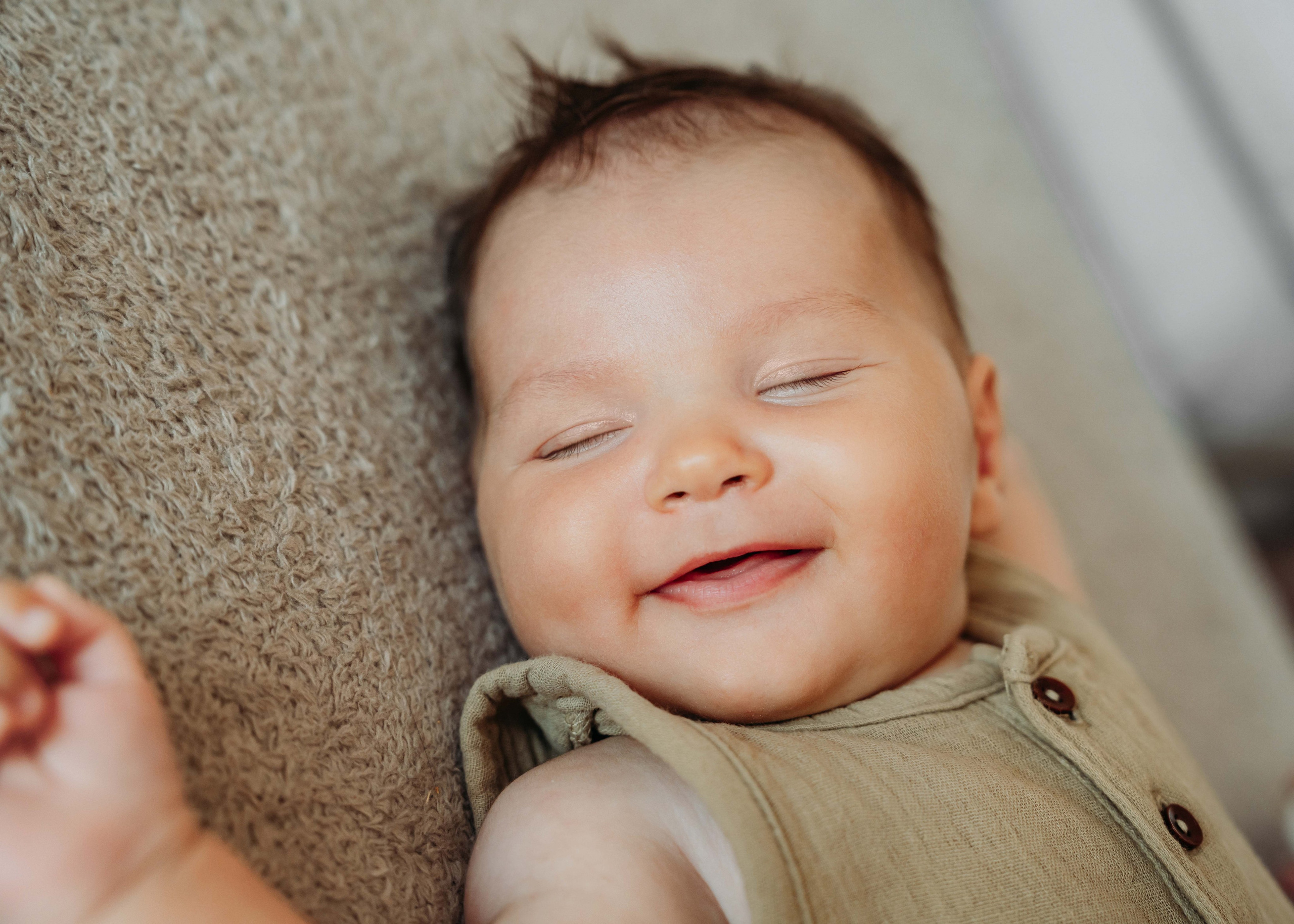 FOTOGRAFISANJE BEBA. DEČIJI FOTOGRAF BEOGRAD|NOVOGODISNJE FOTOGRAFISANJE|CAKE SMASH