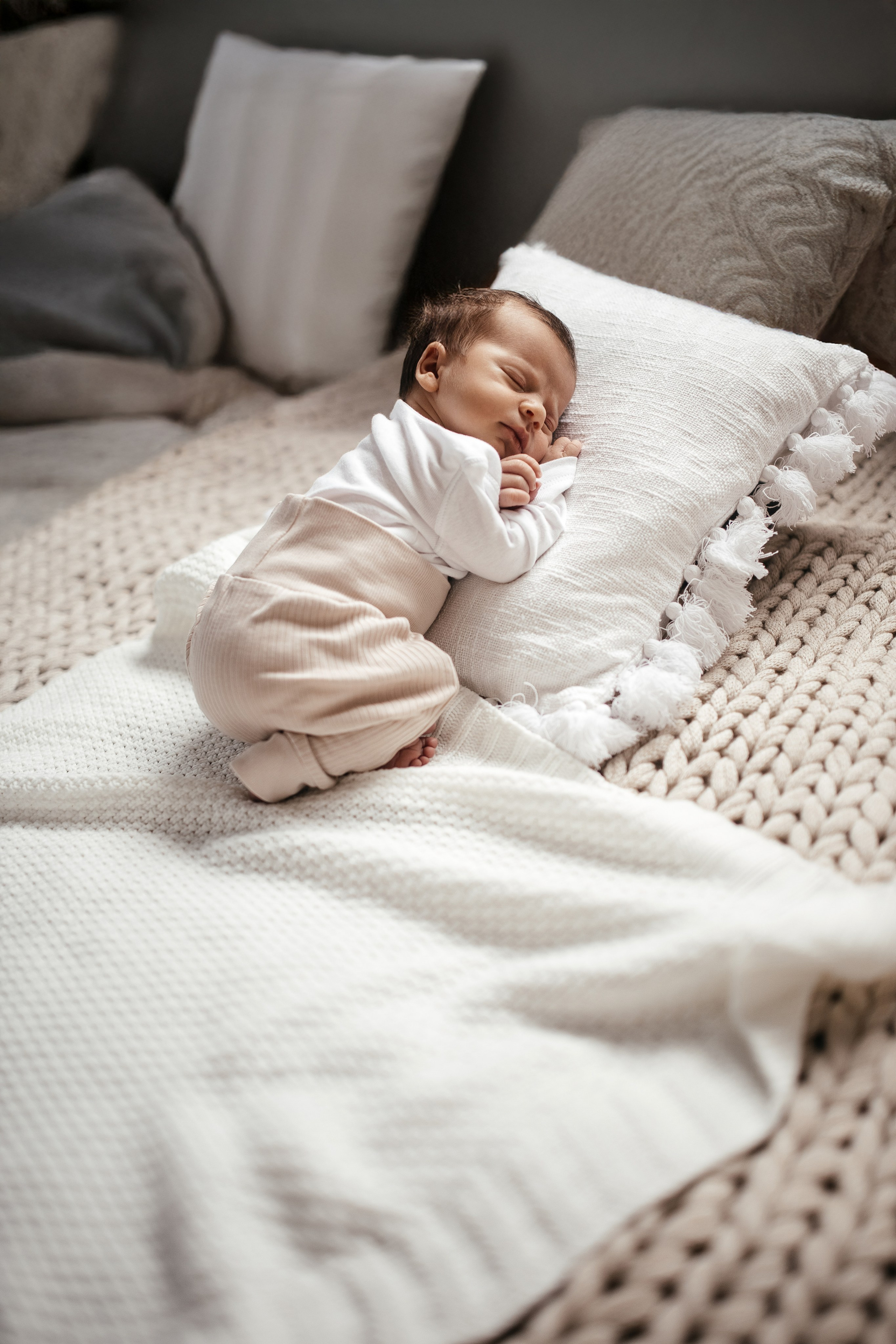 Newborn (Homestory). Wedding Photographer