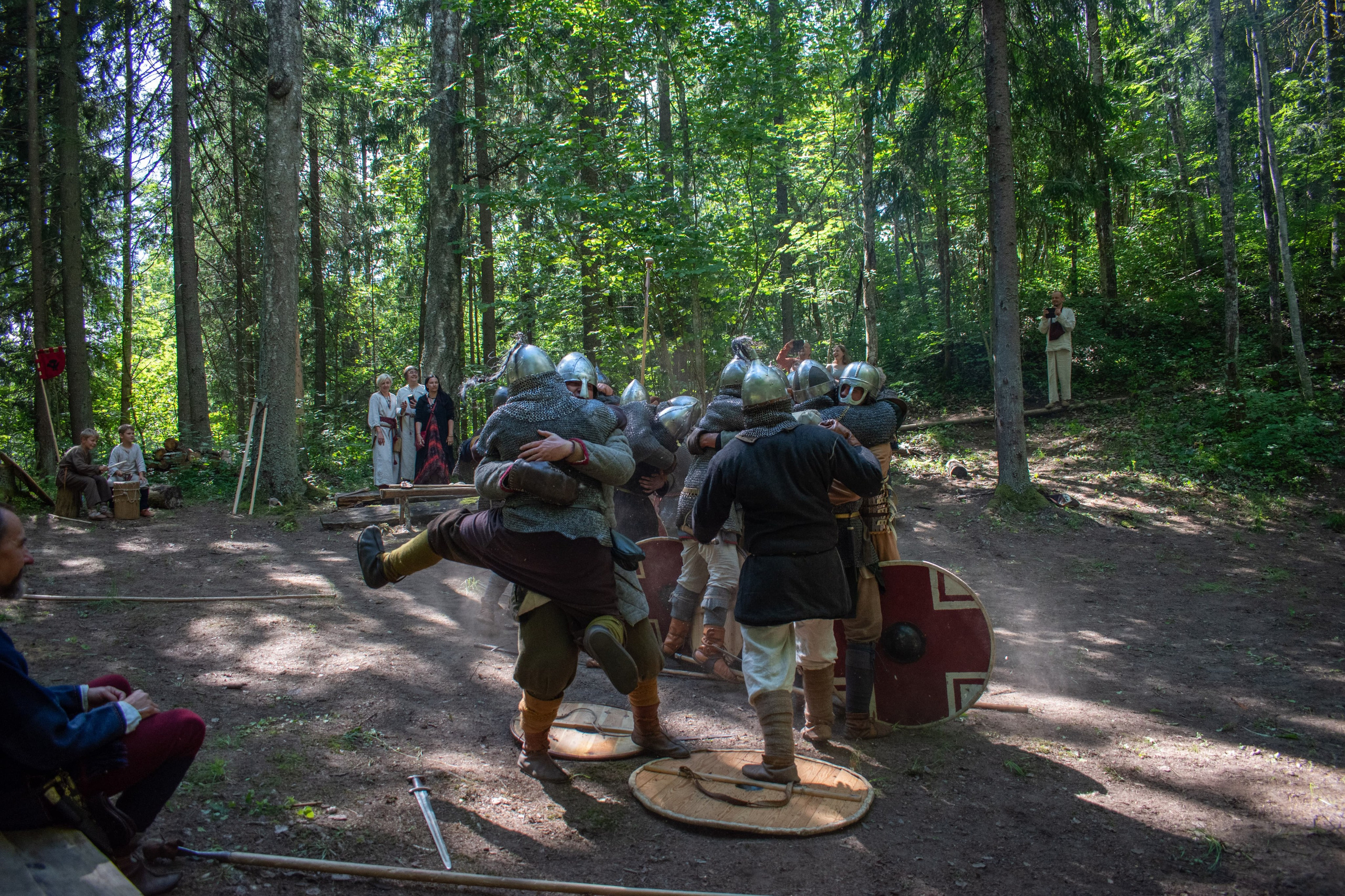 Фестиваль «Кирувере. В гостях у Медвежьей заставы» — клуб Нортман. КРиС «Нортман»