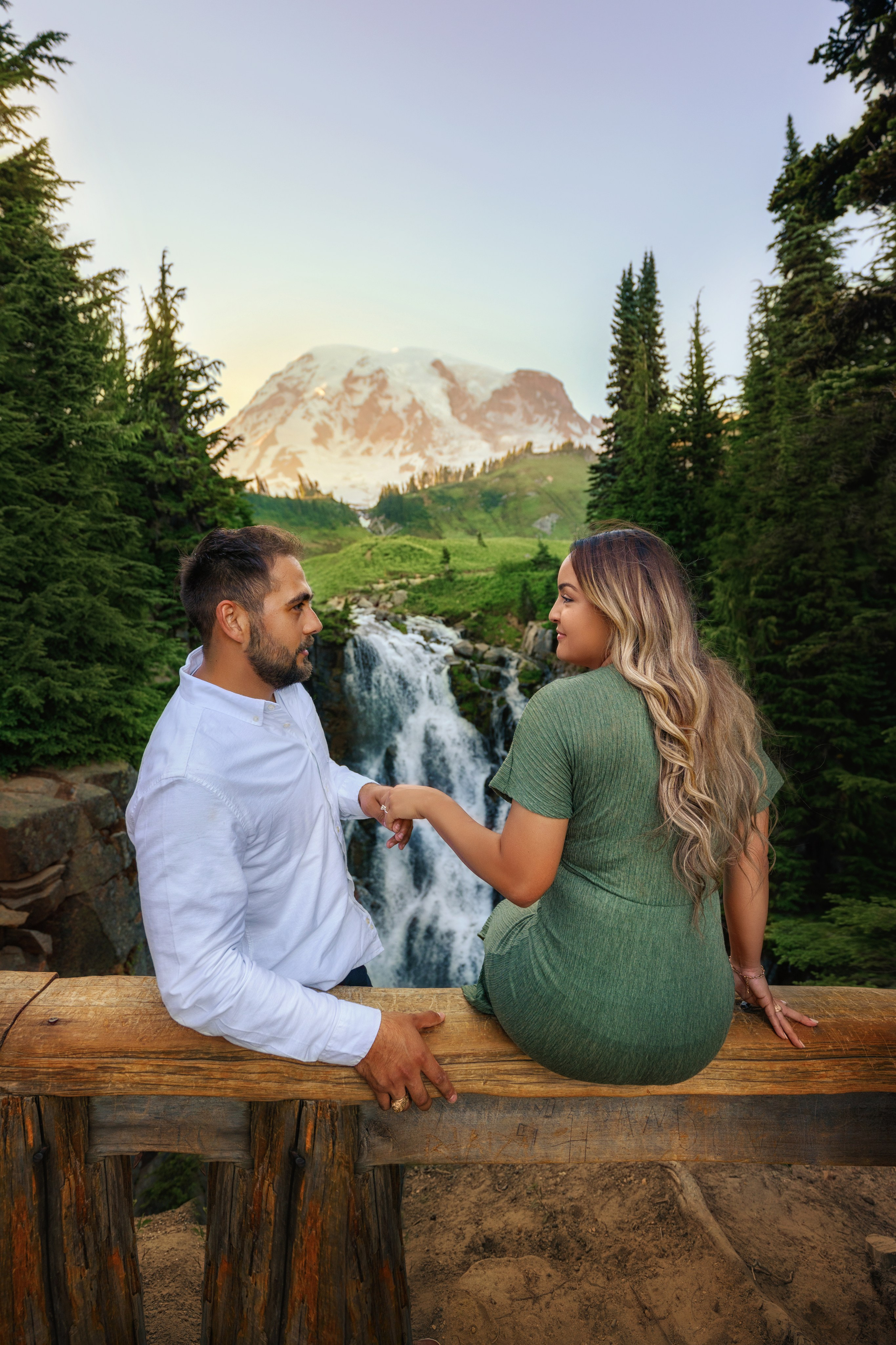 Aracely & Luis. Wedding & family photography in Seattle area. Helen Michelle photographer