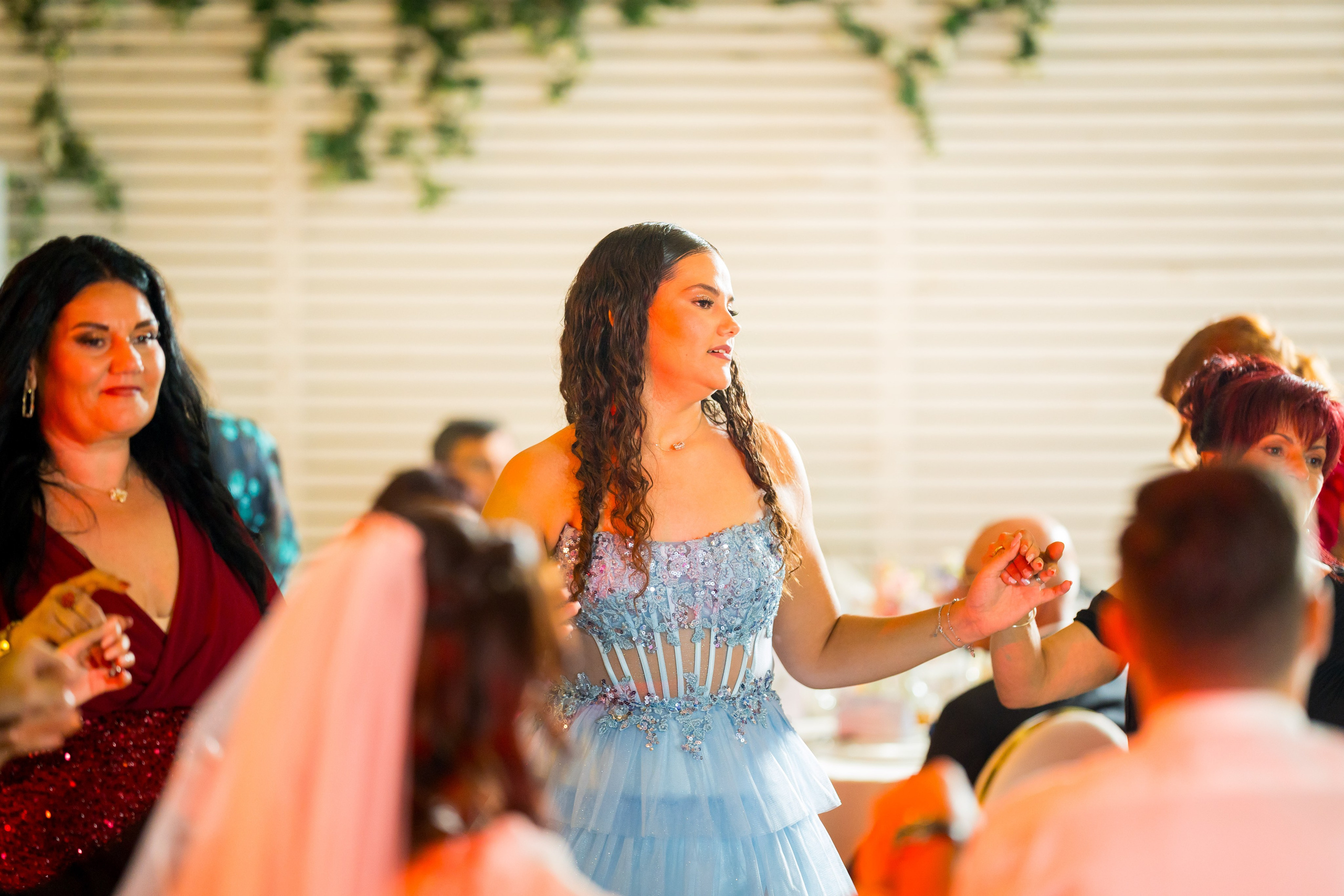 PARTY. Gabriel Florea — Fotograf nuntă București