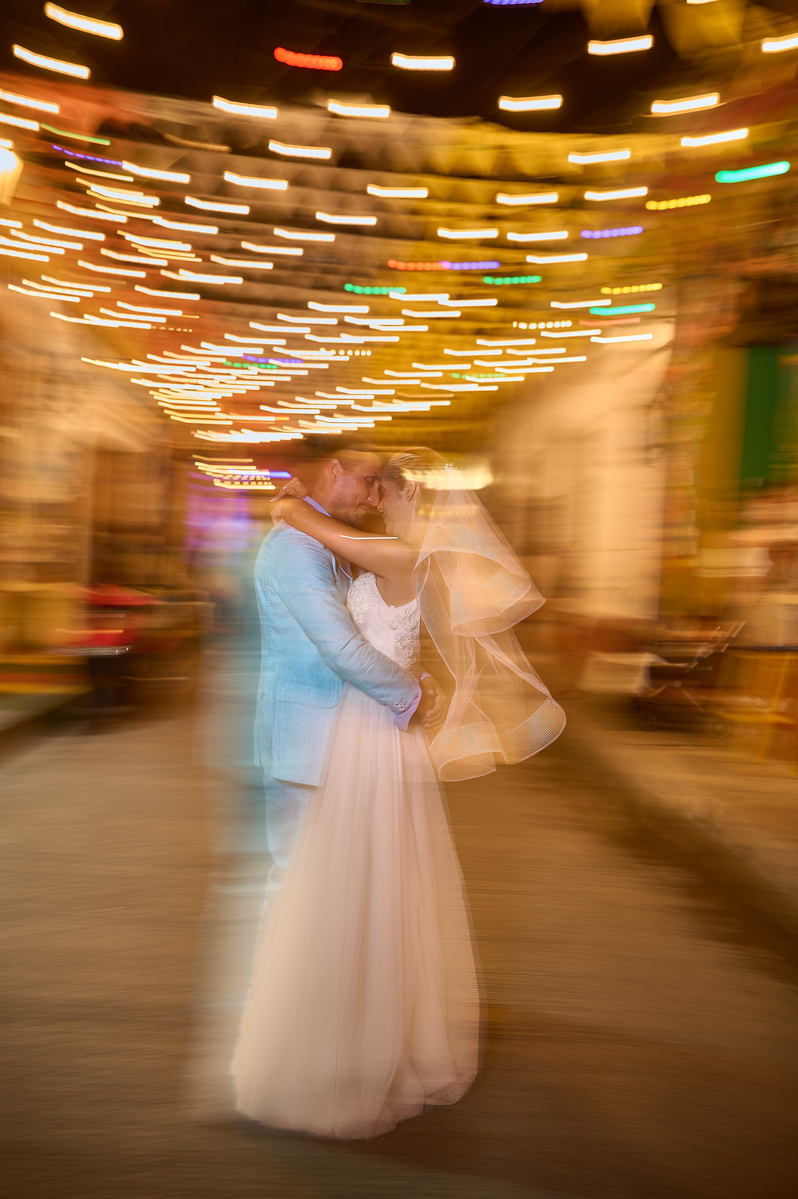Trash the Dress en Cartagena. Wedding Photography & Videography by ZZ Hendrick | Capturing Your Love Story in Colombia & USA