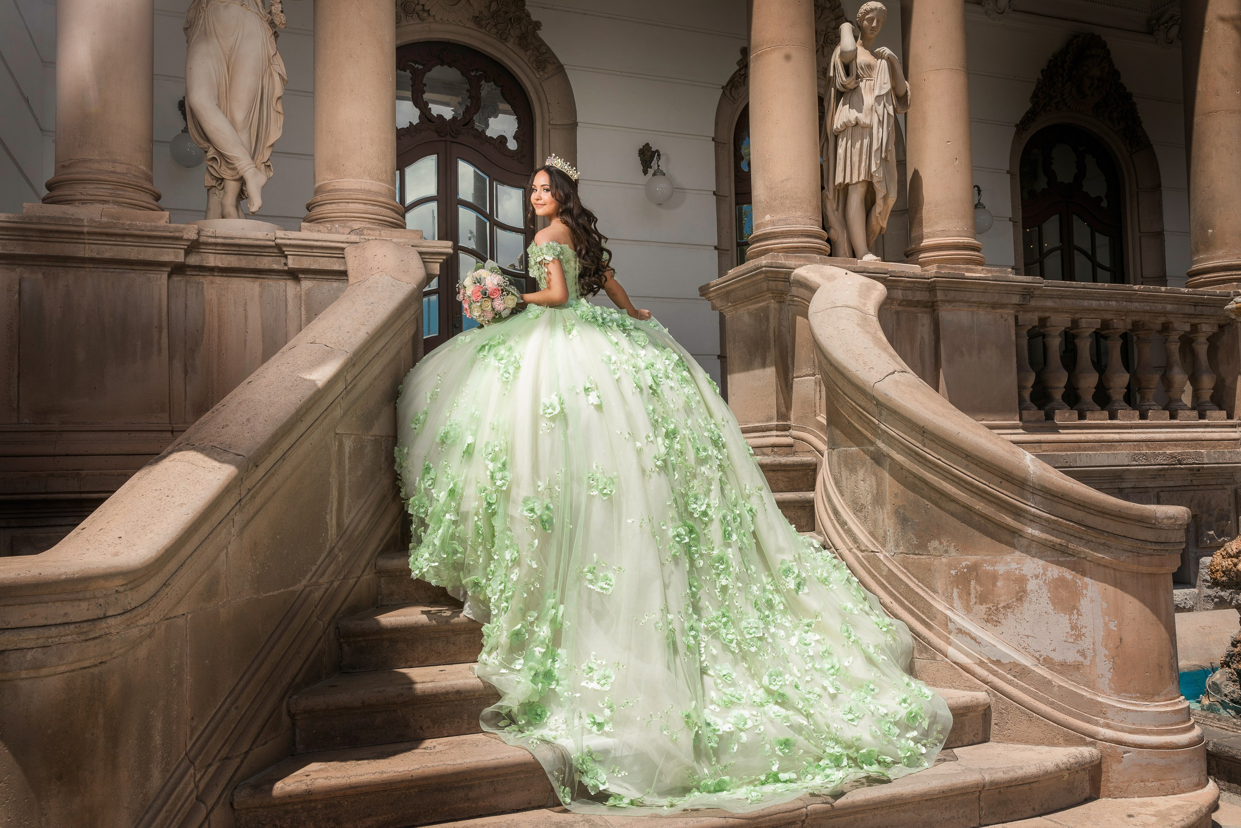 Quinceañeras. Professional Photographer in Chihuahua, Mexico — Alex Mendoza