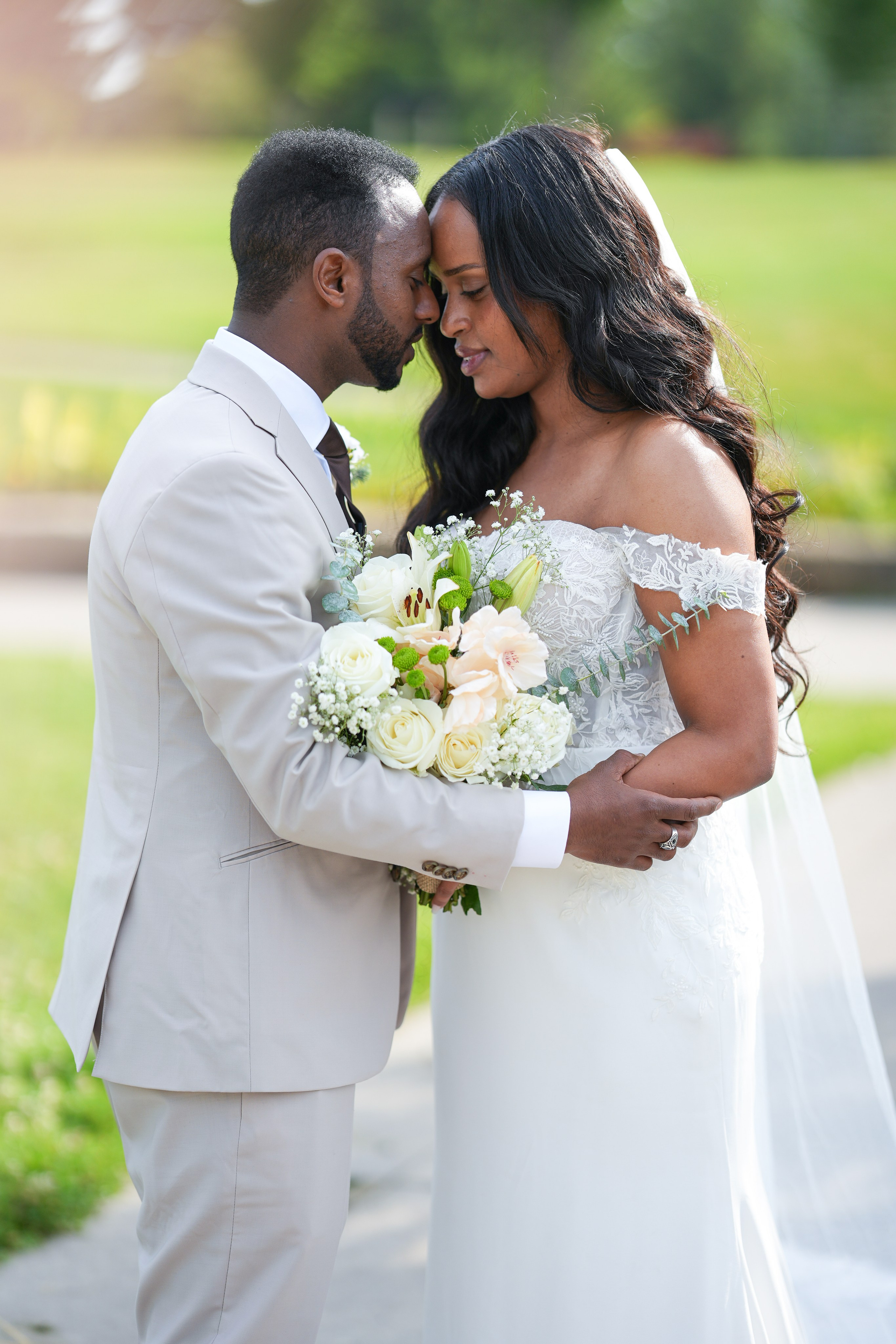 WEDDINGS. Calgary Portrait & Family and Child Photographer