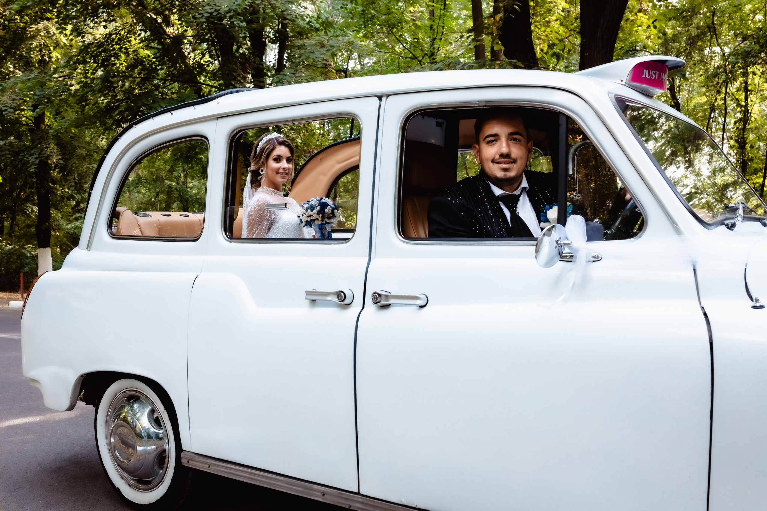 Mireasa in cimitir. Stefan Teodorescu — Fotograf de Nunta