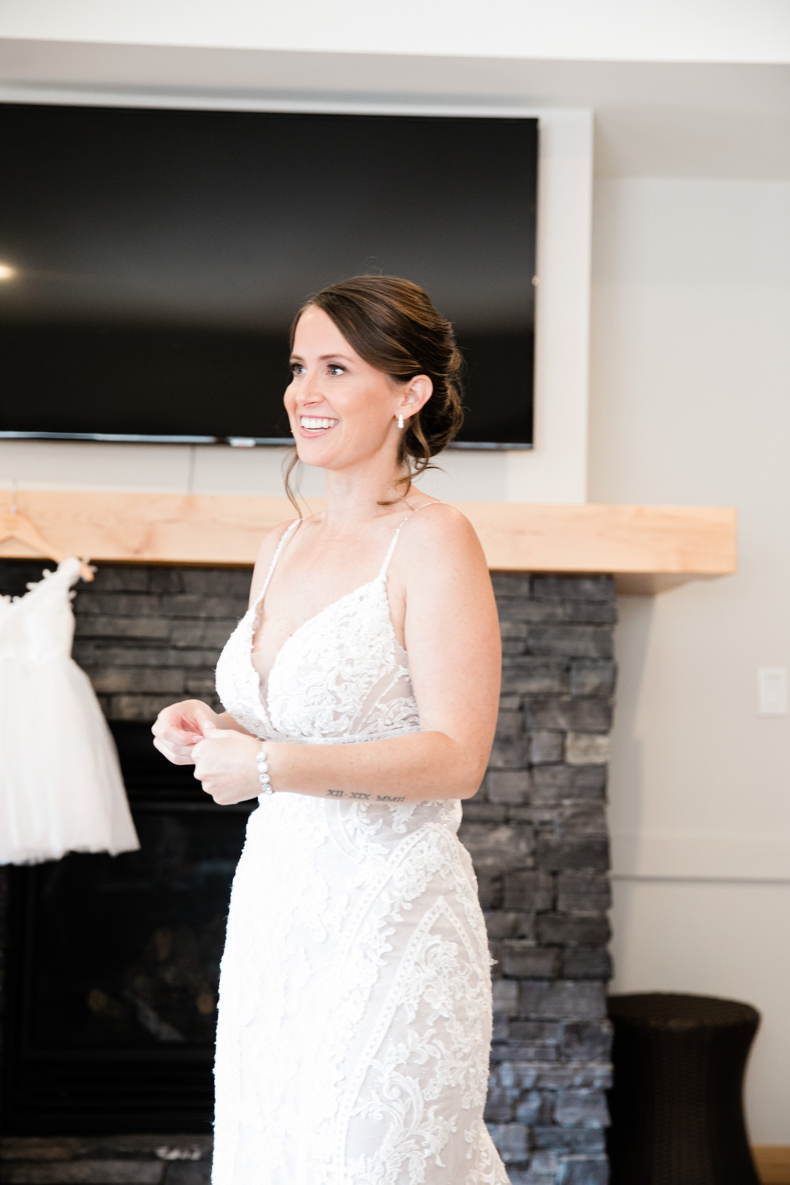 Getting Ready Photos — Hagen. Ching Li Photography