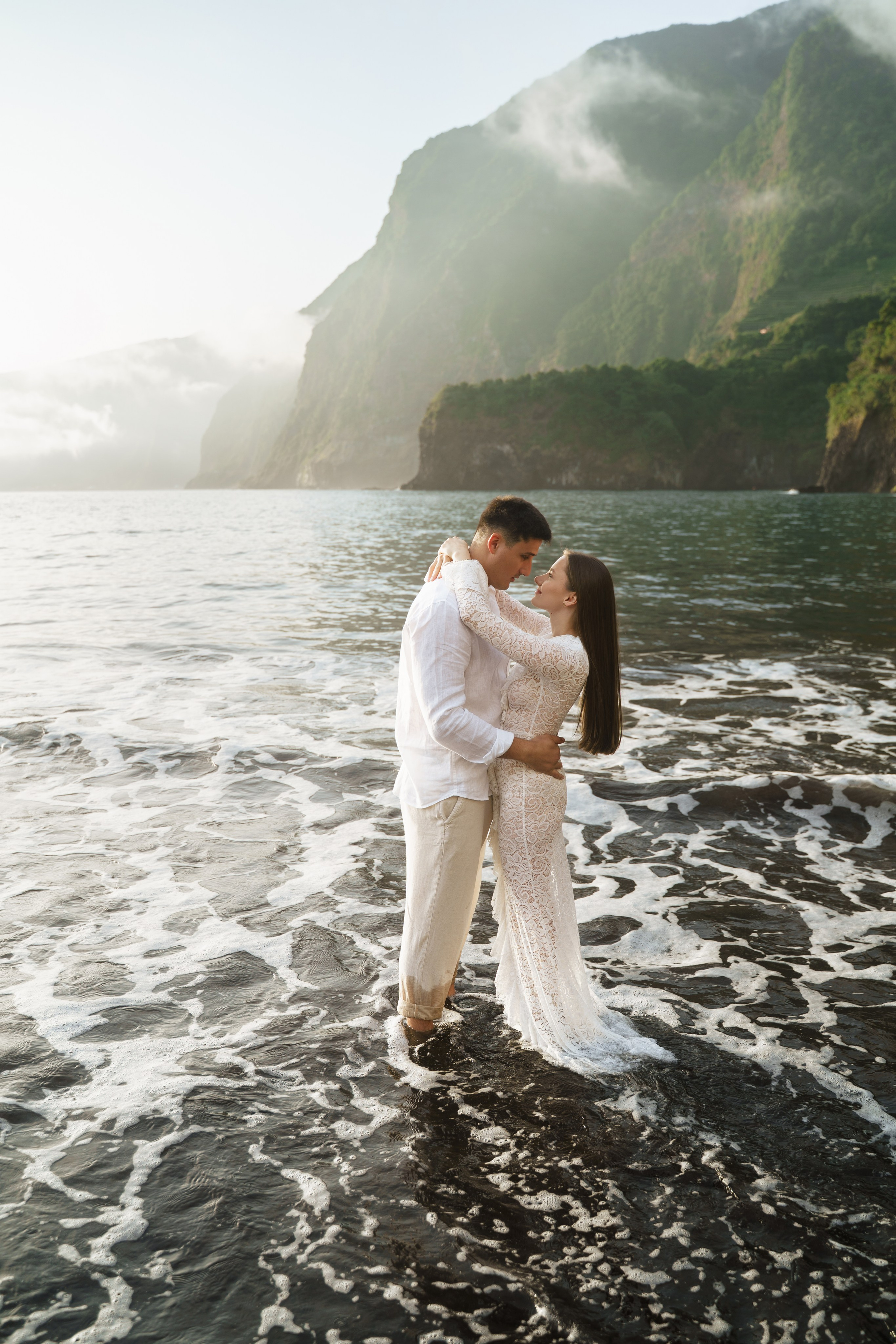 Romantic Beach Proposal in Madeira | Proposal Photoshoot. Your photographer in Madeira