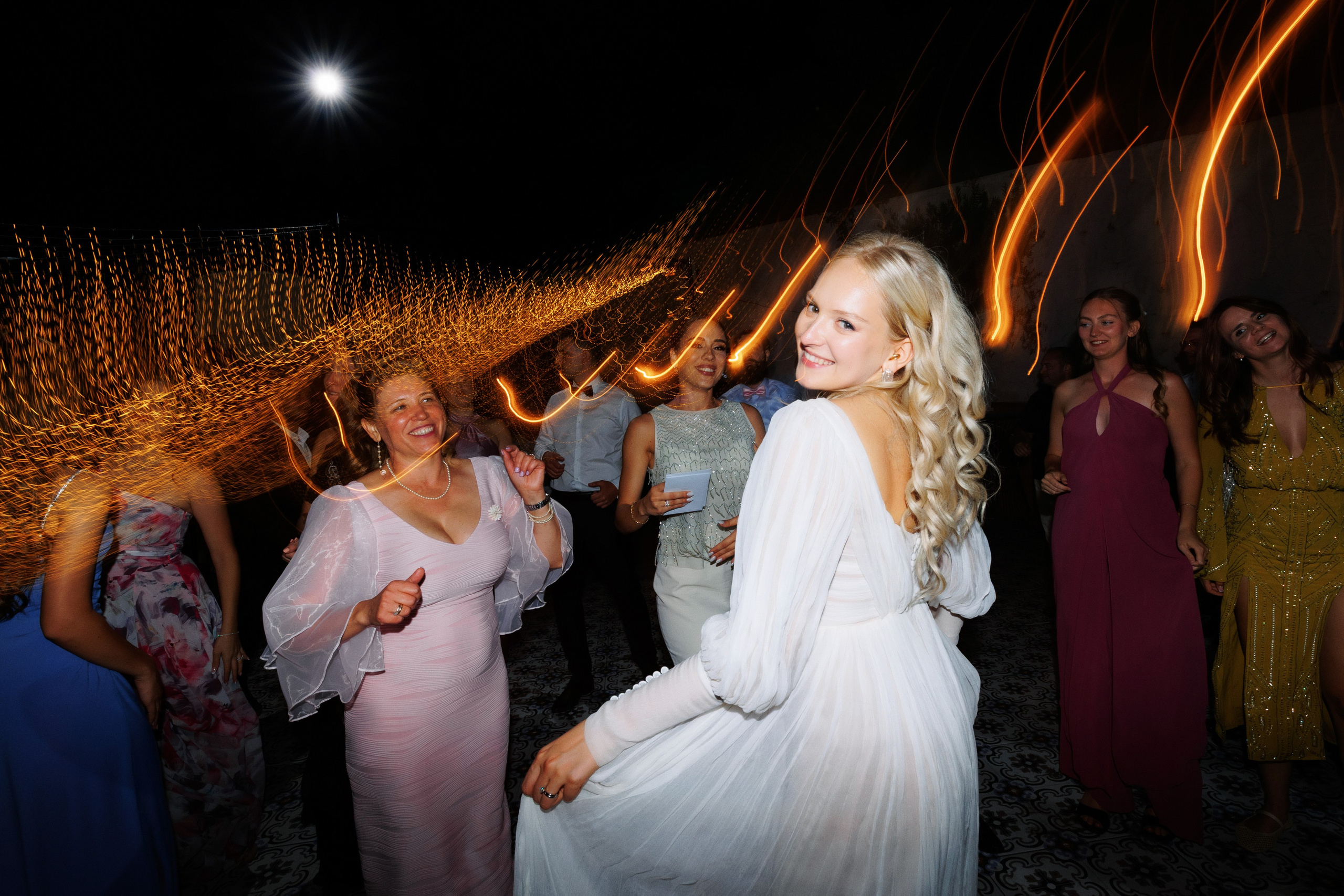 Dragoste povestită de noi. Servicii Foto Video în Chișinău și Europa ID-Brothers