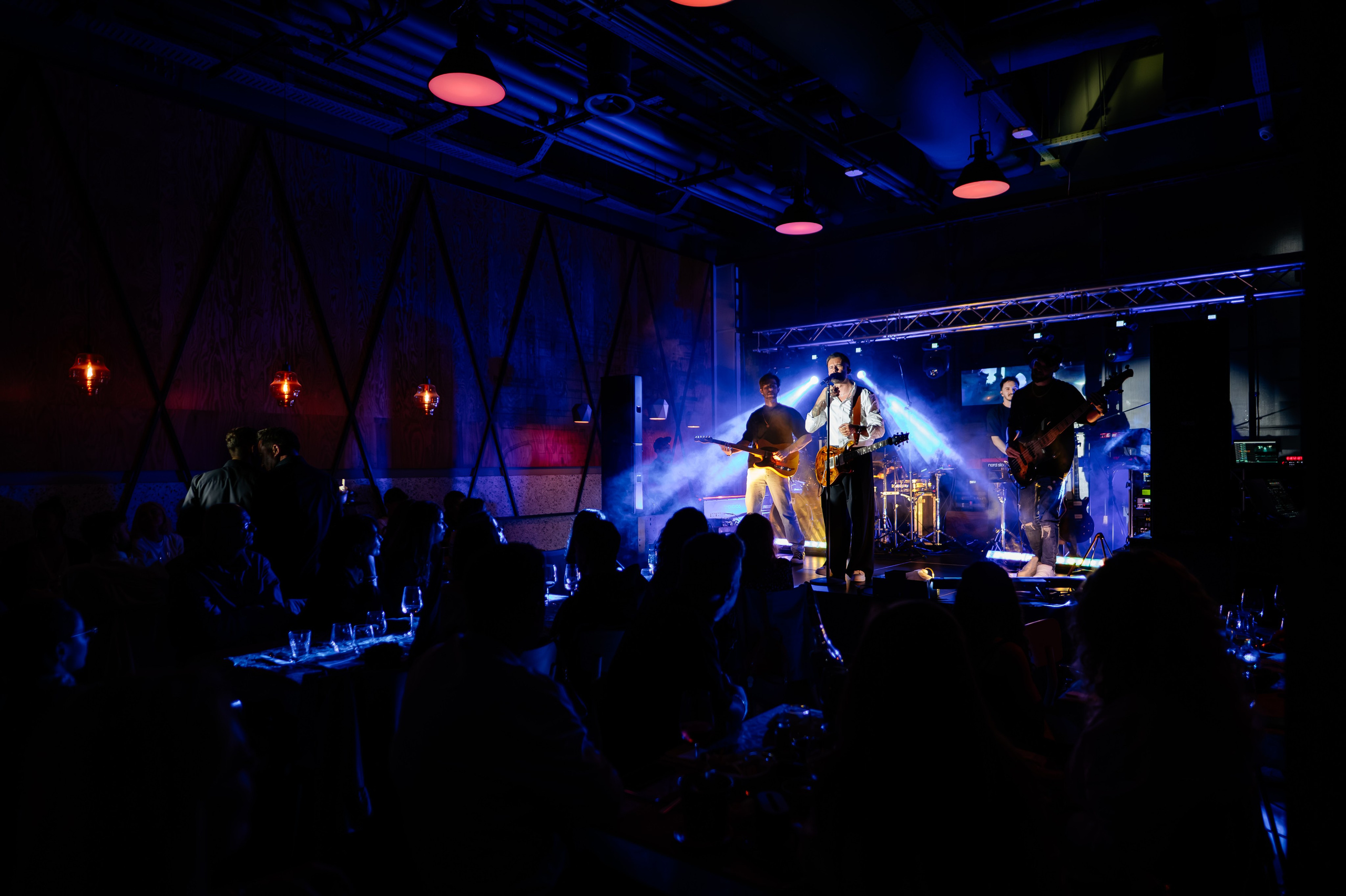 Concert Florin Ristei. Fotograf profesionist eveniment București | Andrei Samuel - Evenimente, Studio, Imobiliare, Produs