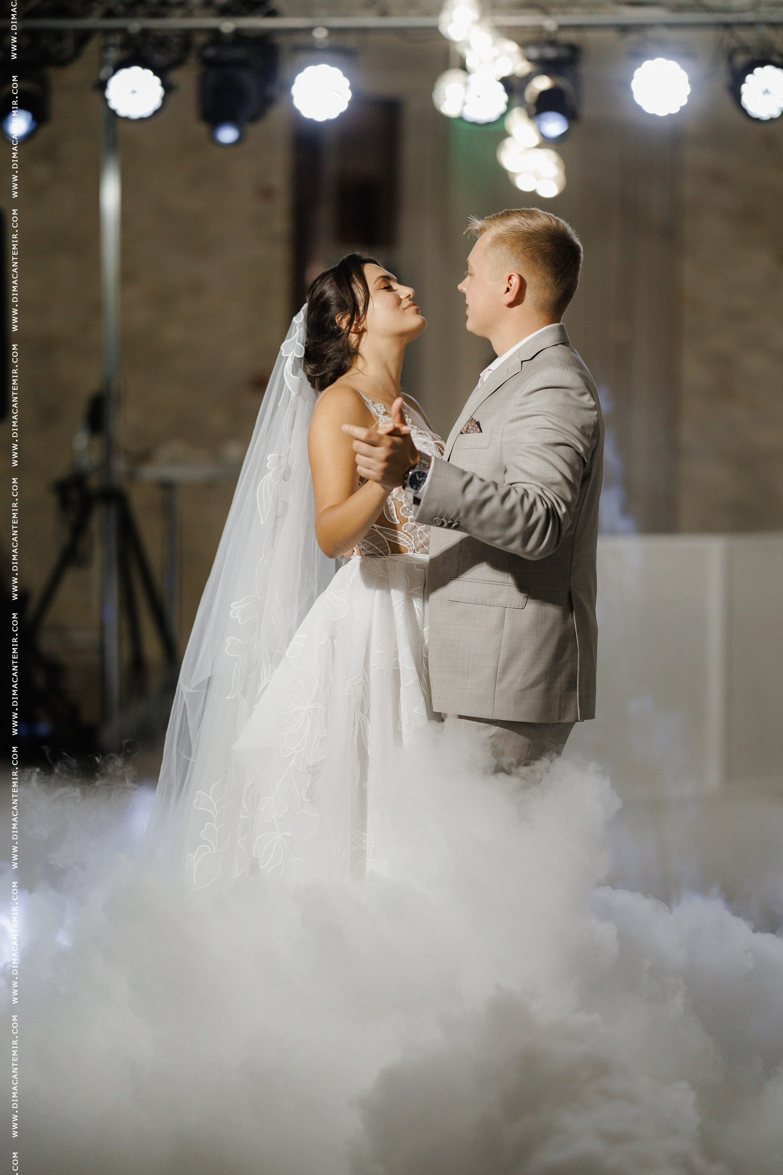 VLAD + YANA. Fotograf de nuntă în Chisinau, Moldova. Poze și Video Comerciale