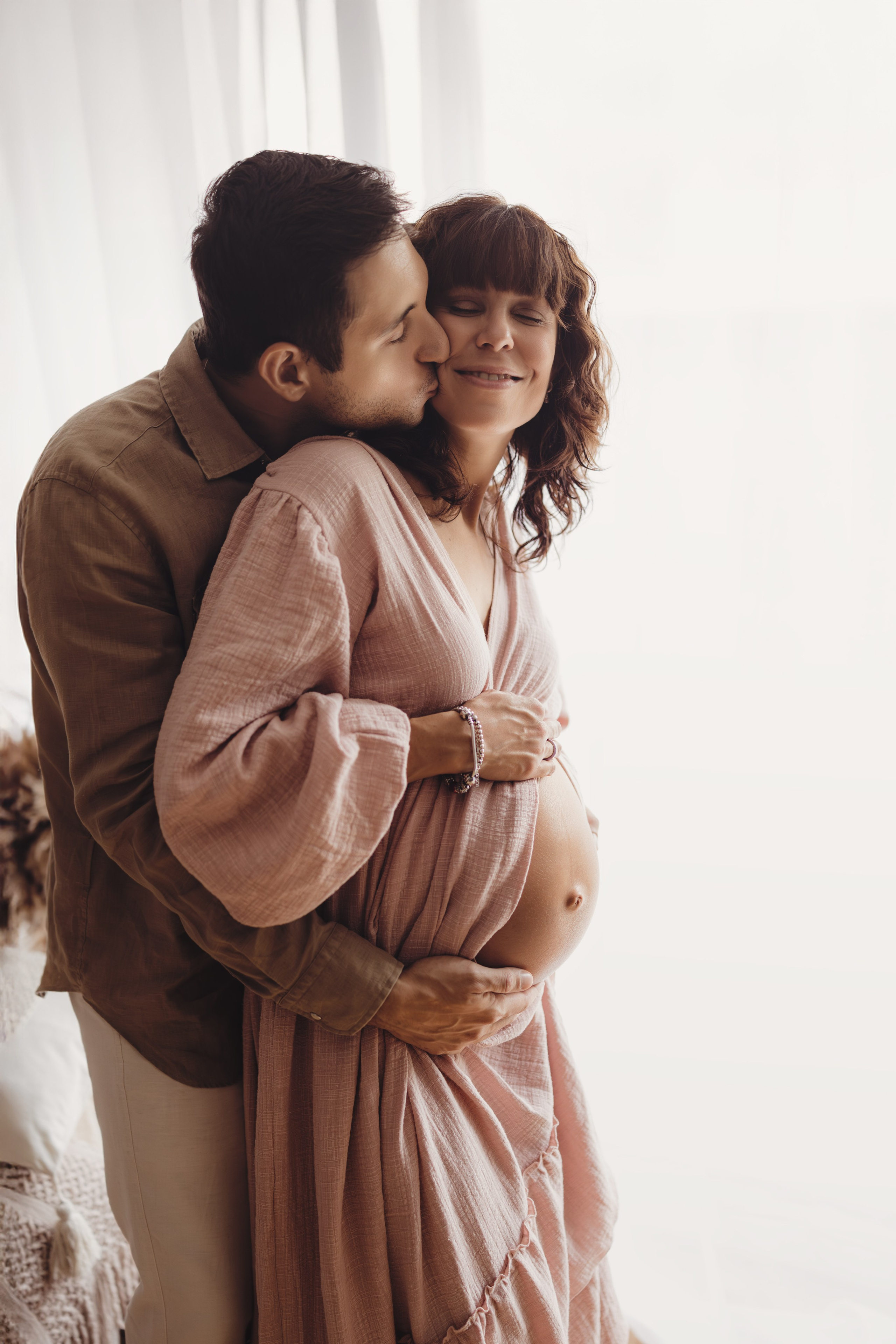 Maternity. Newborn, kids, family photographer based near Zurich, Switzerland