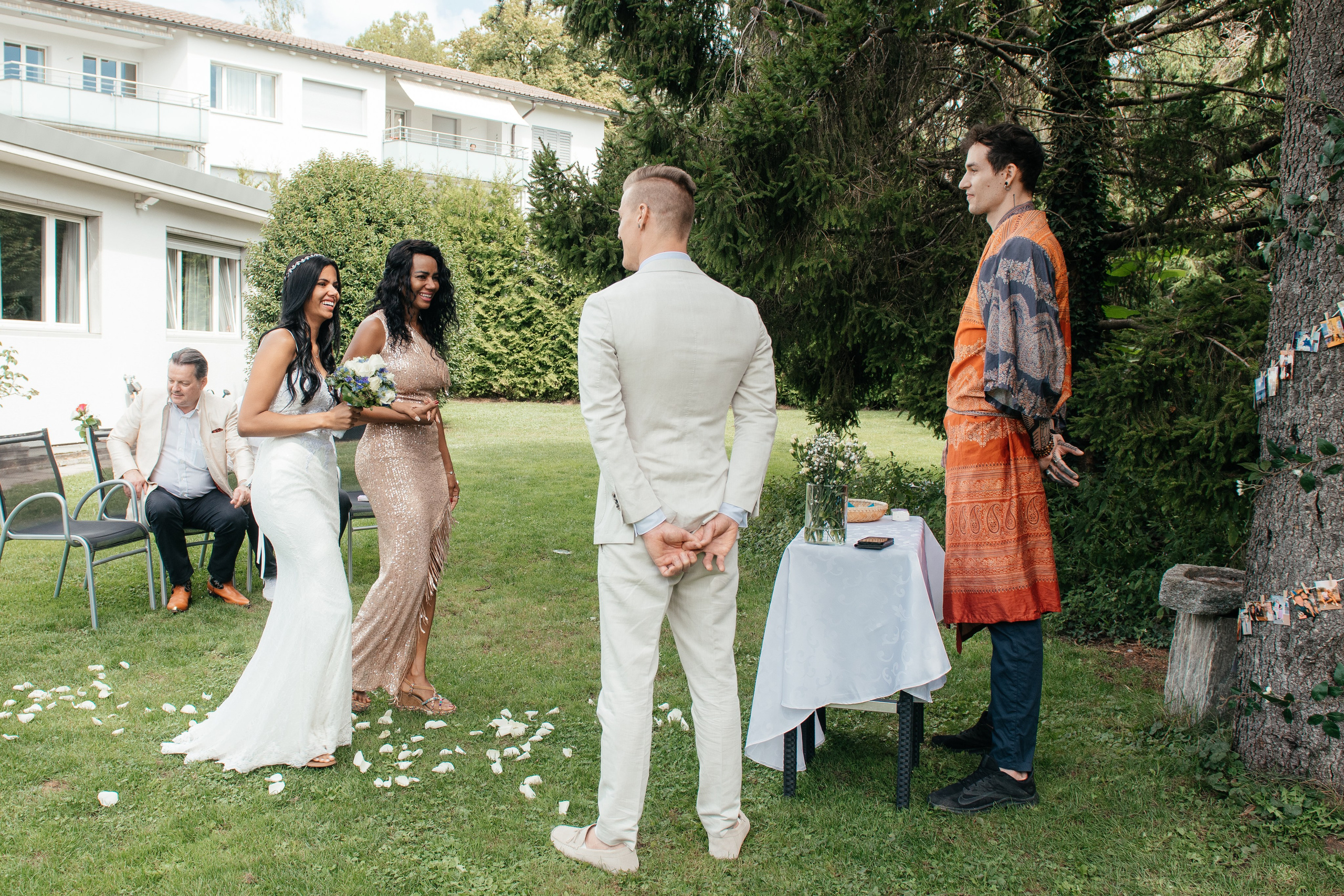 KAIANE & BENJAMIN Meilen, Switzerland. I am Elena Altendorfer. Wedding photographer in Zurich and Switzerland