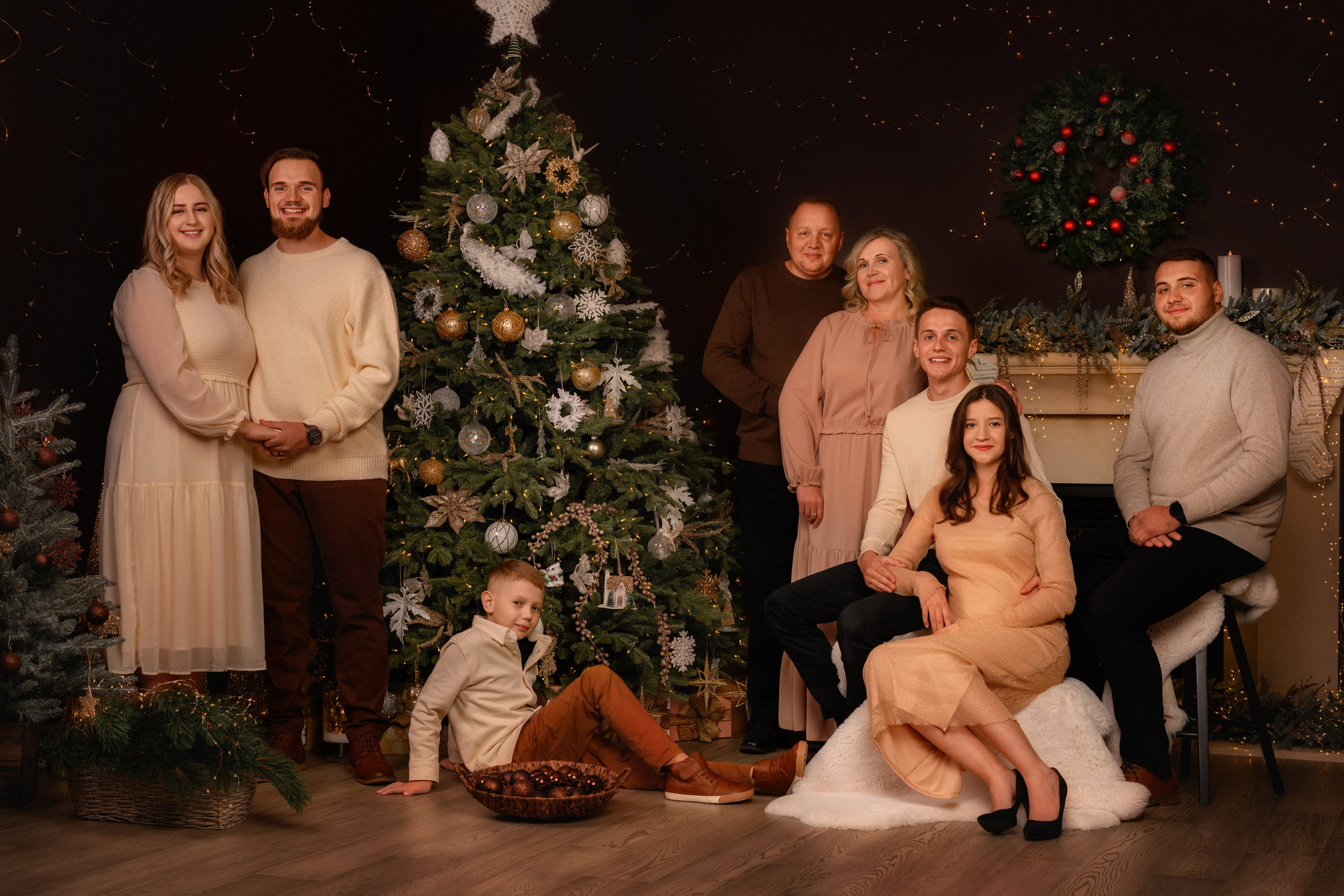 Family, Wolf. Wedding & family photography in Seattle area. Helen Michelle photographer