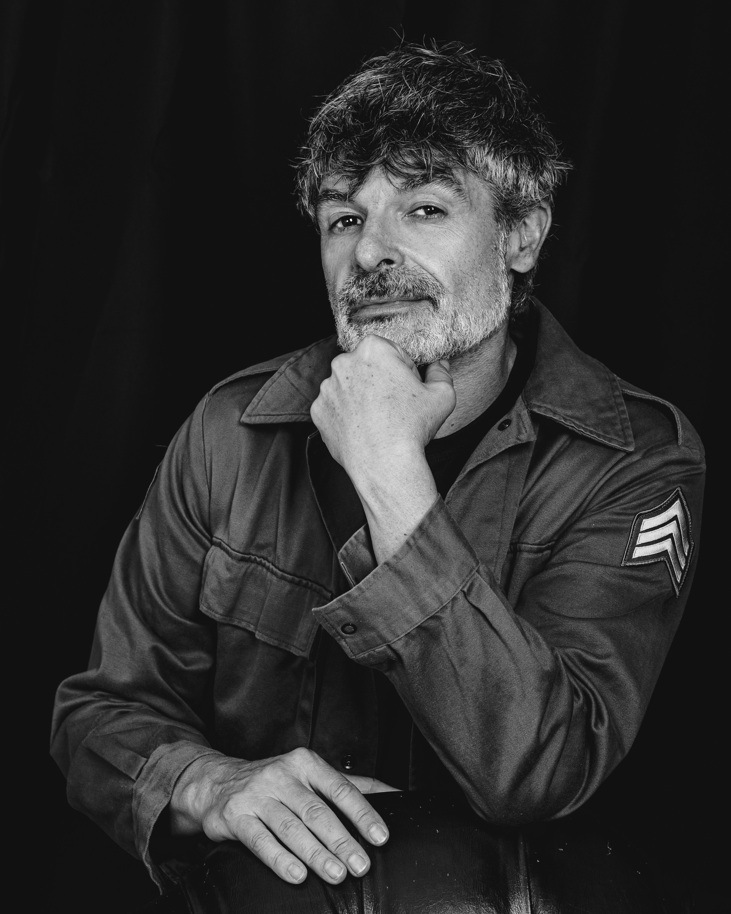 Nacho Guerreros. Студийная фотосессия для испанского актера