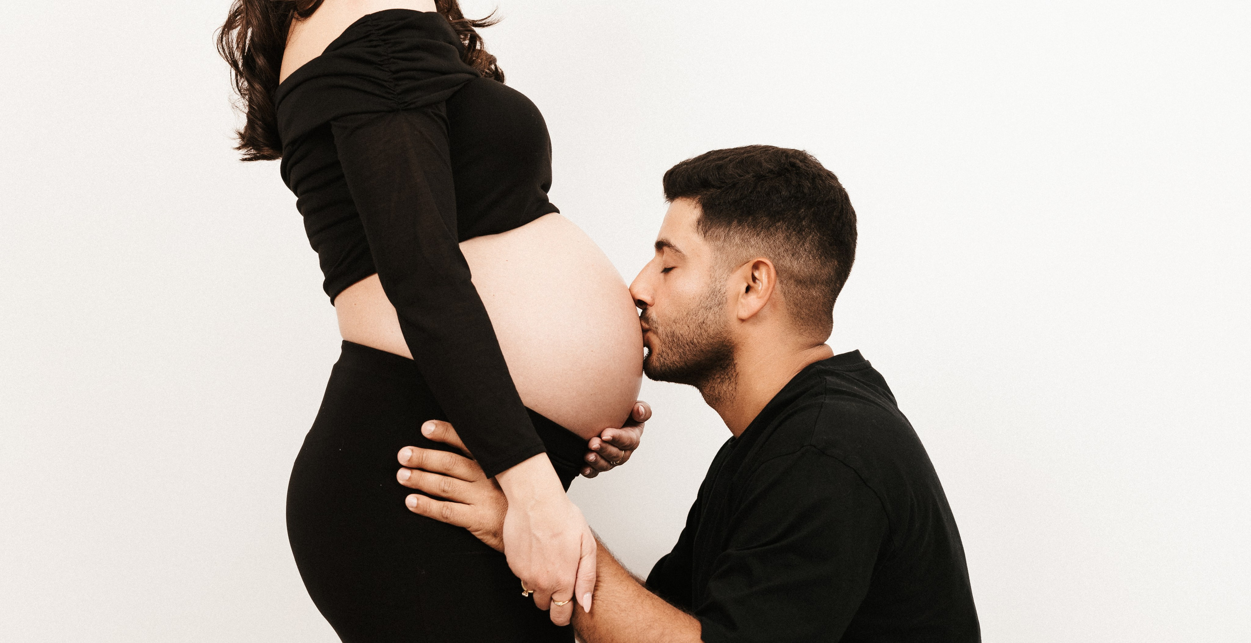 MATERNITY. Giannis Ioannou