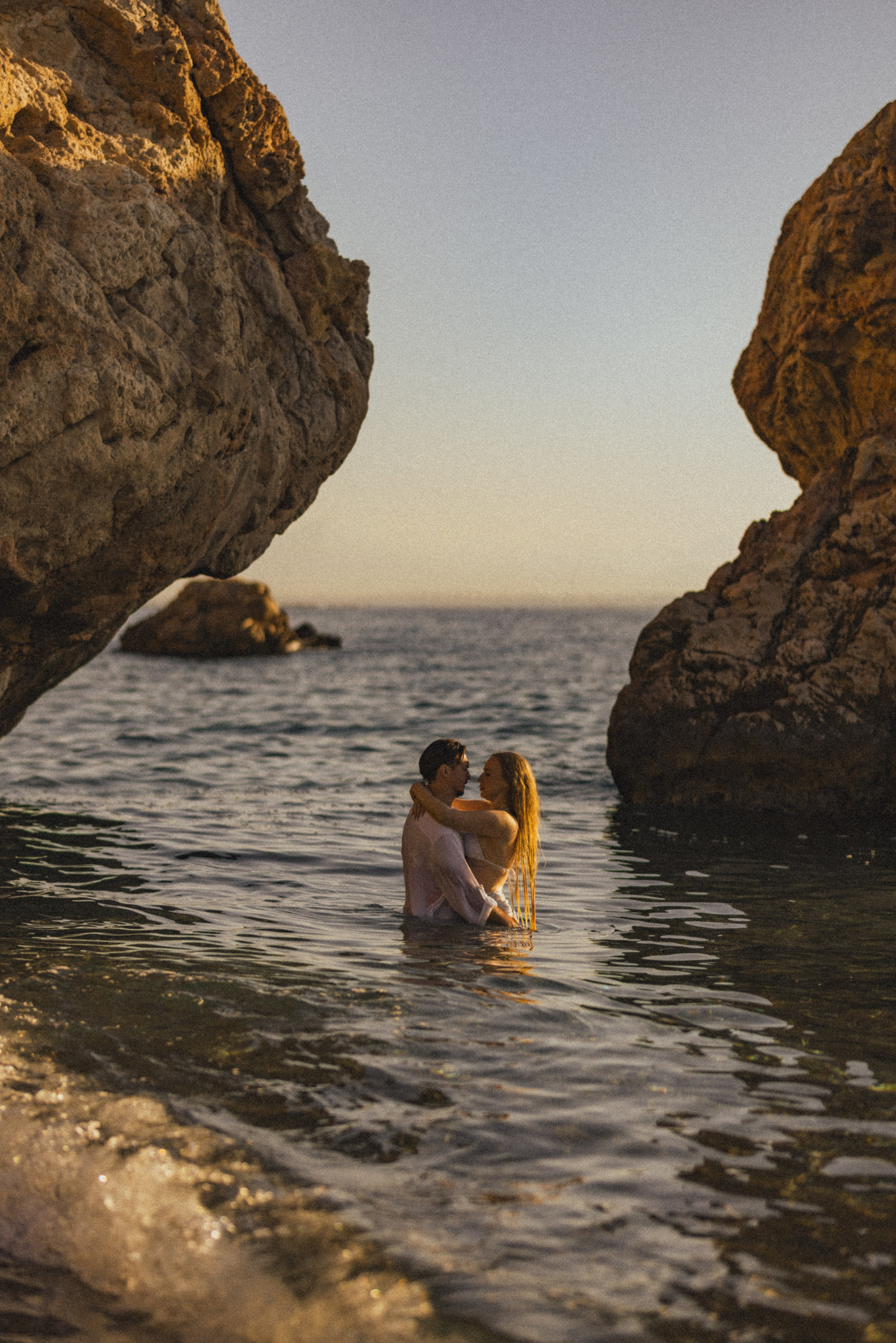 Рассветная фотосессия love story в Кемере. Wedding & Event Planner