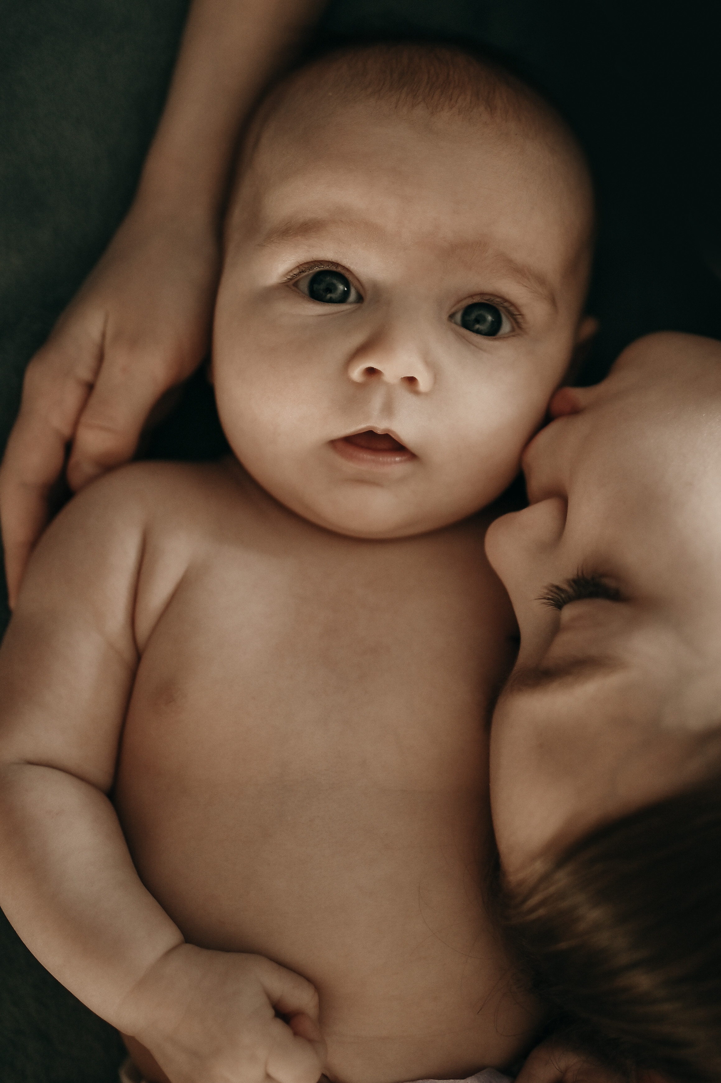 ARTEM&DASHA FOTOGRAFIA FOTOGRAFIA DI FAMIGLIA A CASA