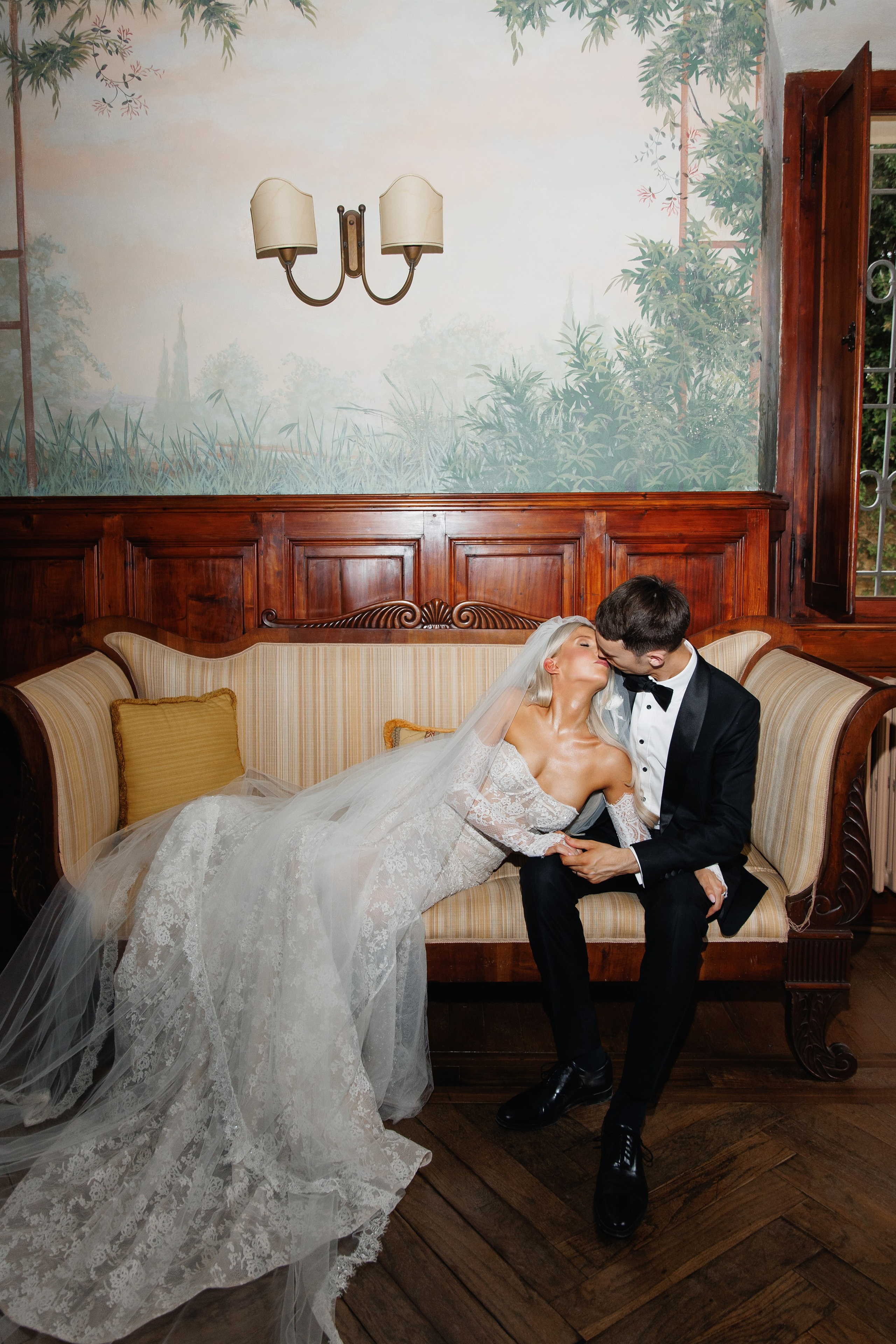 Wedding photographer Italy Rome, Tuscany, Lake Como, Sicily, Puglia. Wedding Photographer Rome Tuscany Como Sicily Puglia Amalfy Italy- Oksana Savenchuk