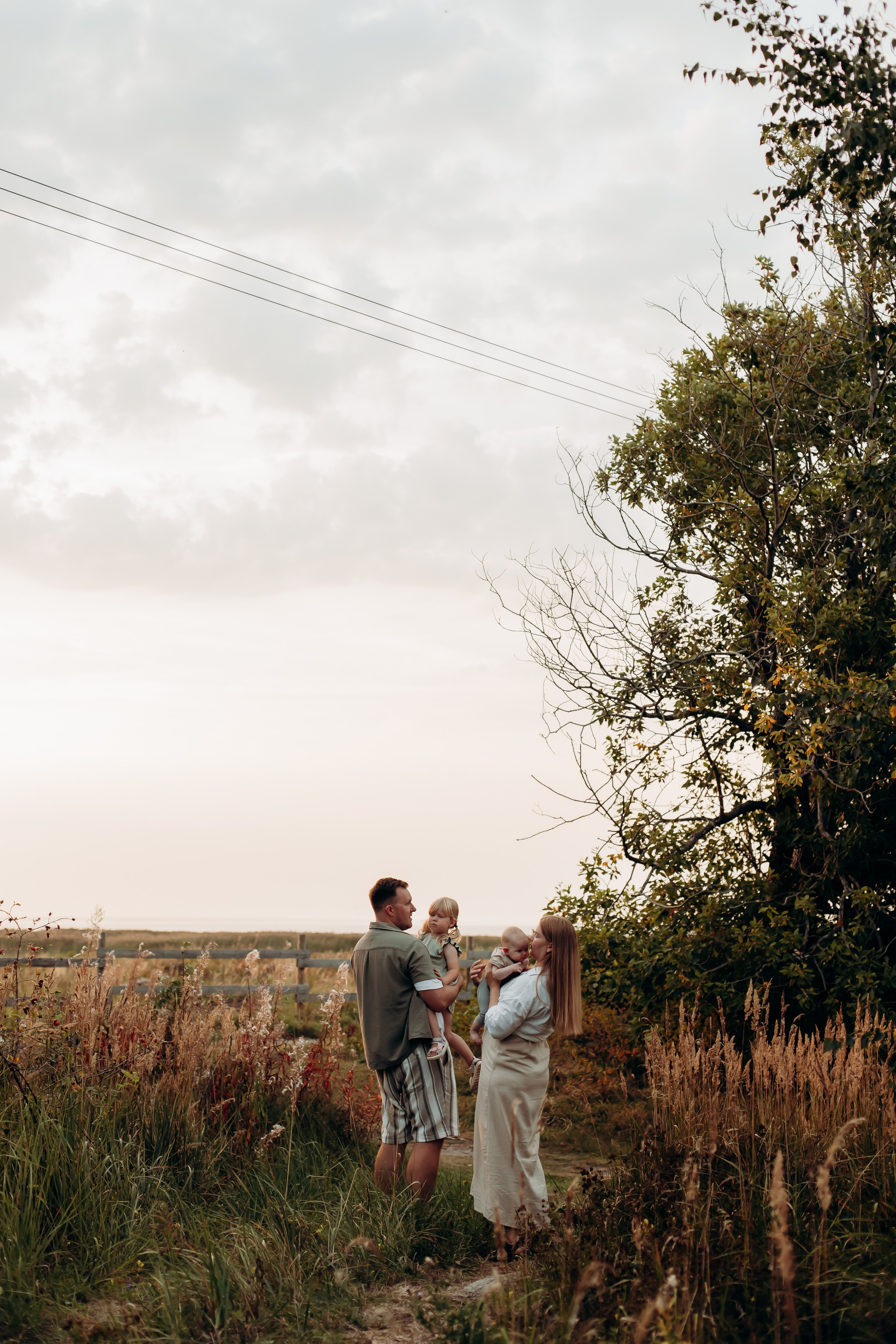 Эвелин, Иван, Саша и Эван. Главная