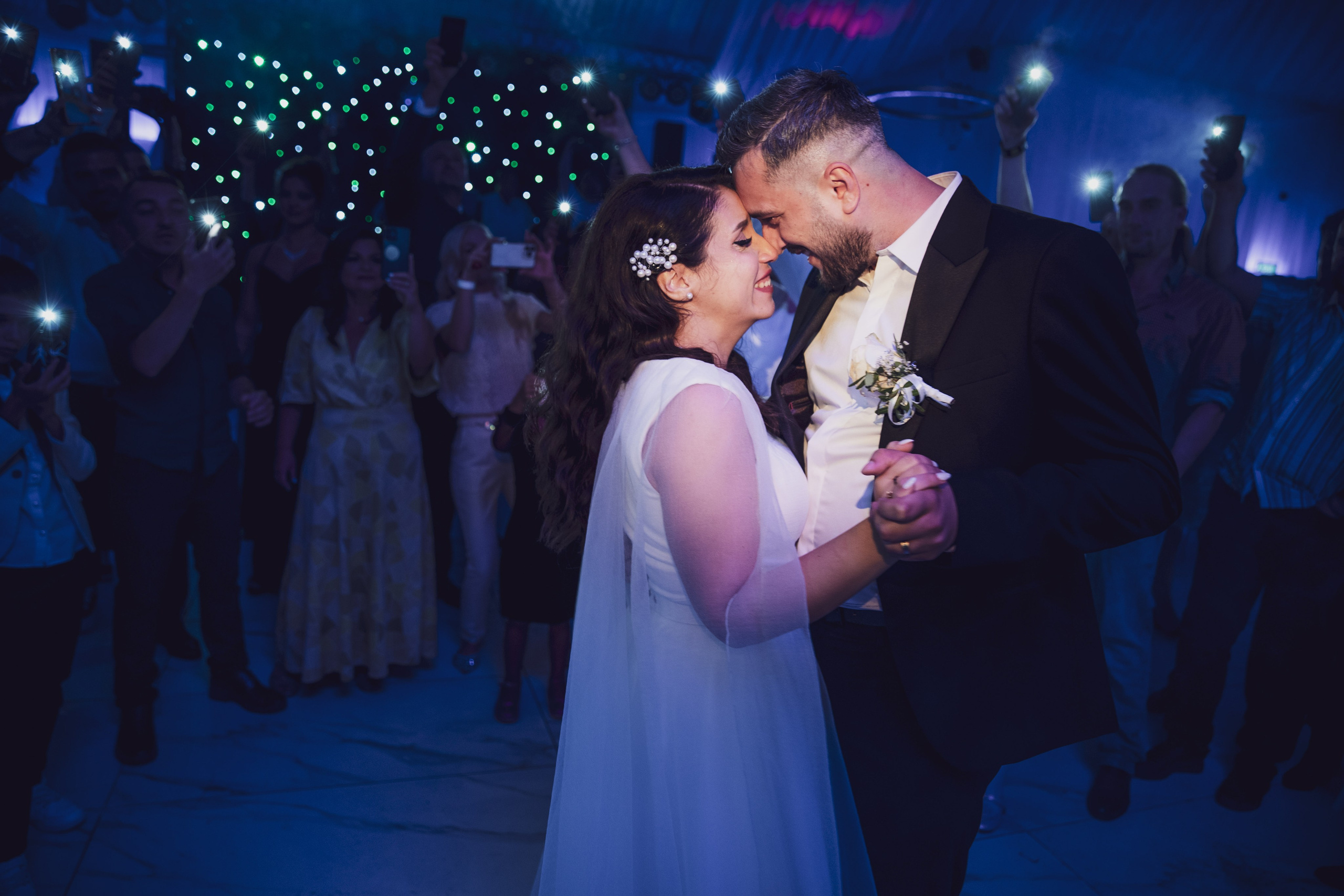 Bogdan & Oana. Acasă