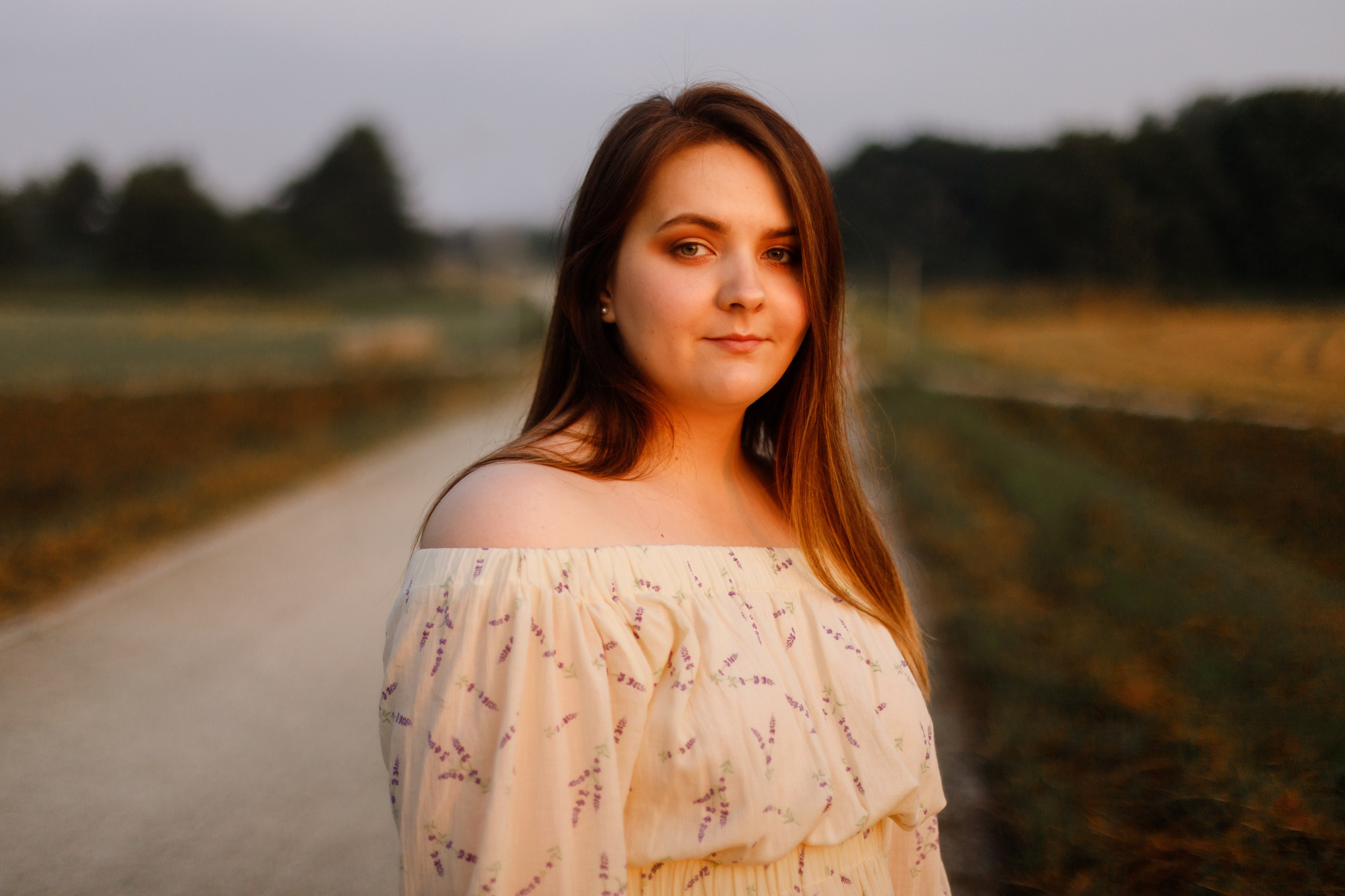 Katya in the field. Kaja | fotograf psów we Wrocławiu