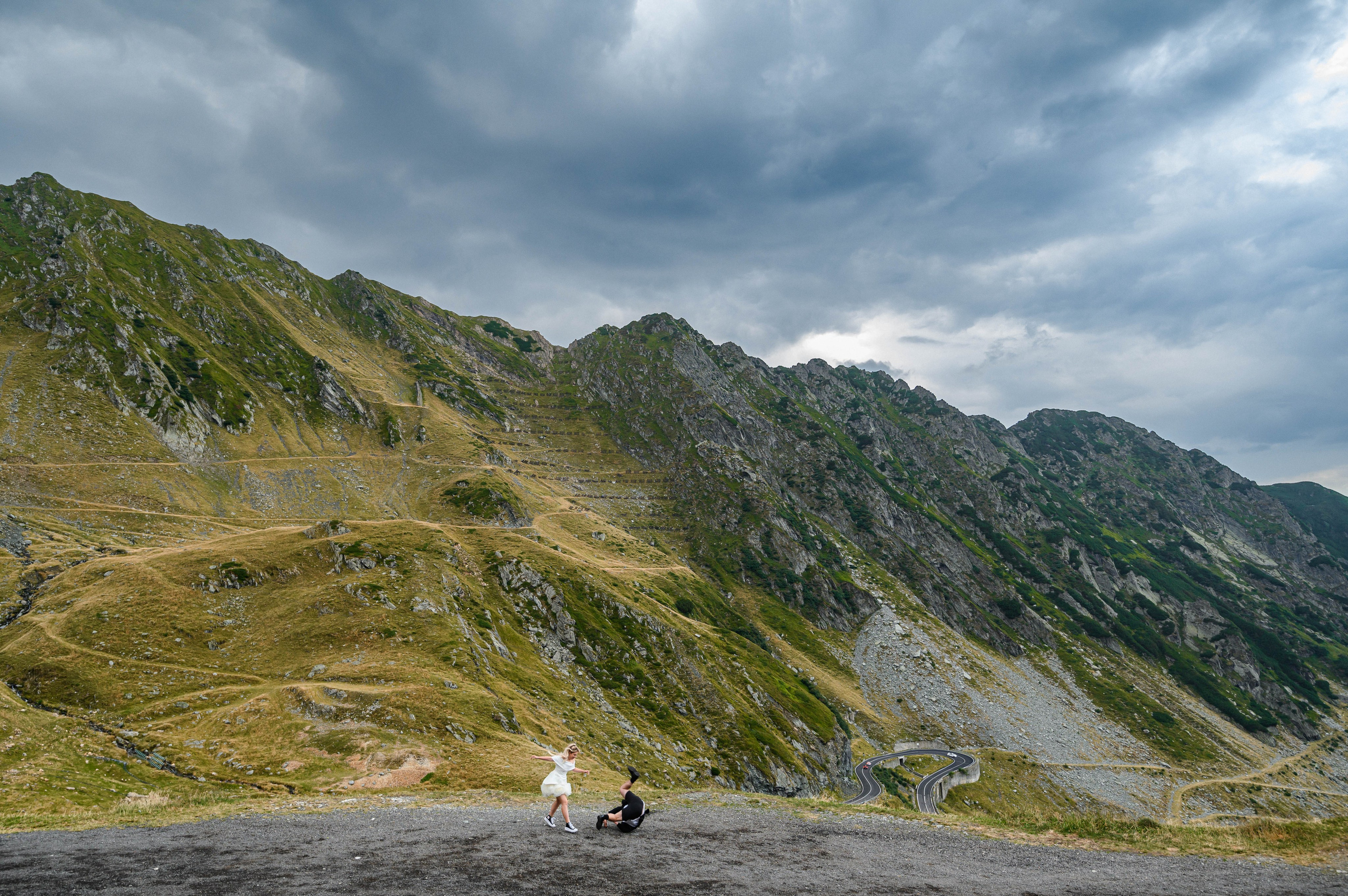 Octavian & Antonia | Trash The Dress. Erik Bagy | Fotograf de Nuntă