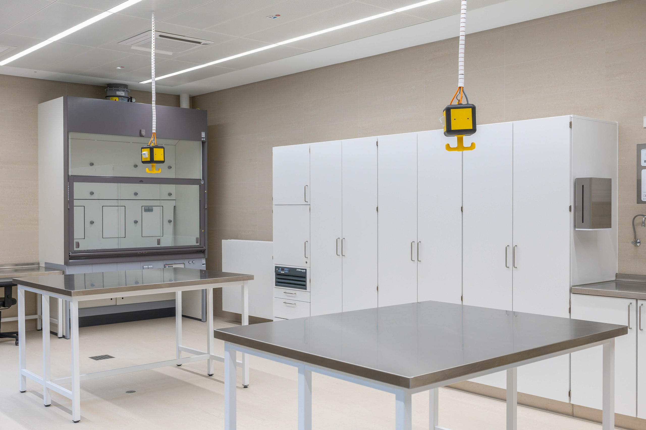 Prosektur Uniklinik Köln. Fotograf in Berlin Brandenburg (Familien, Kinder, Paare, Hochzeiten)