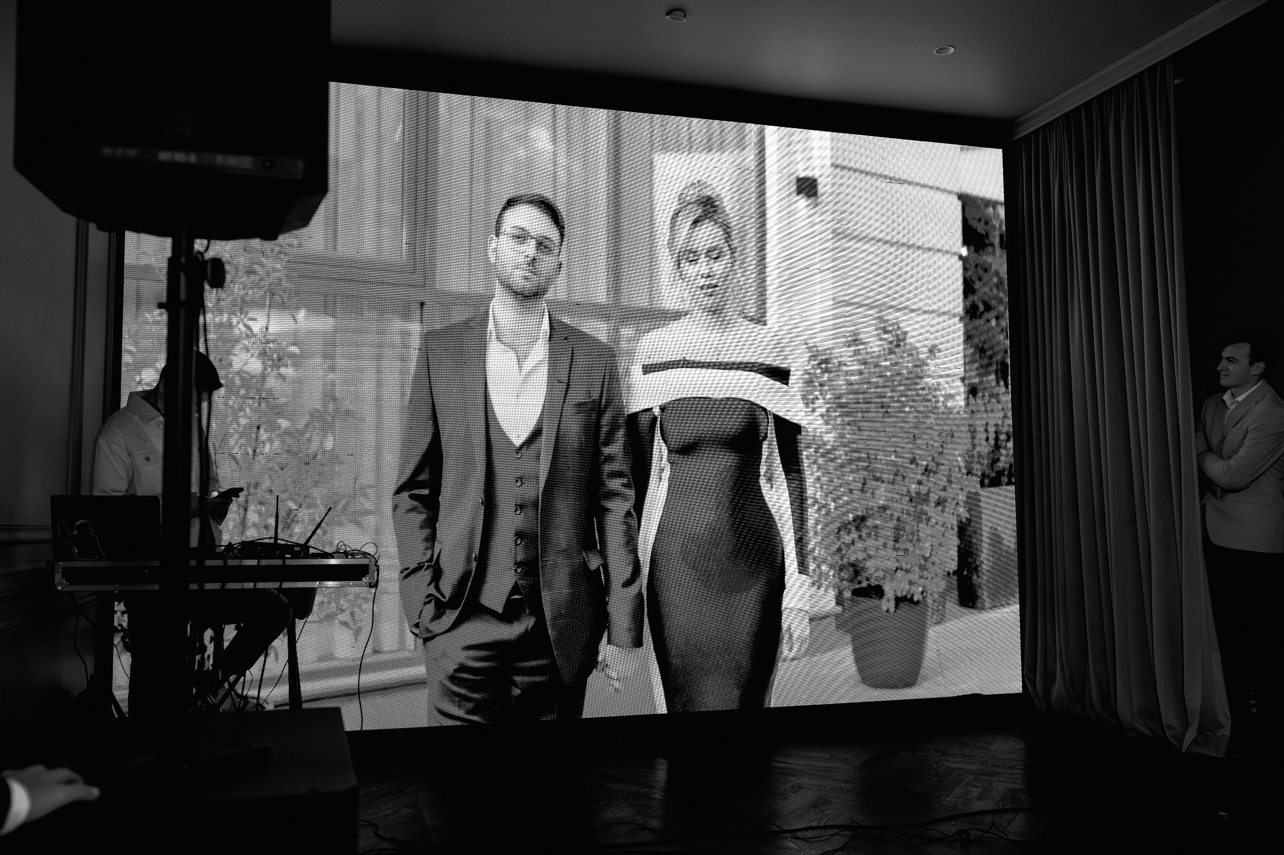 Serghei & Erica — Queen Residence. Servicii Foto și Video 067188353