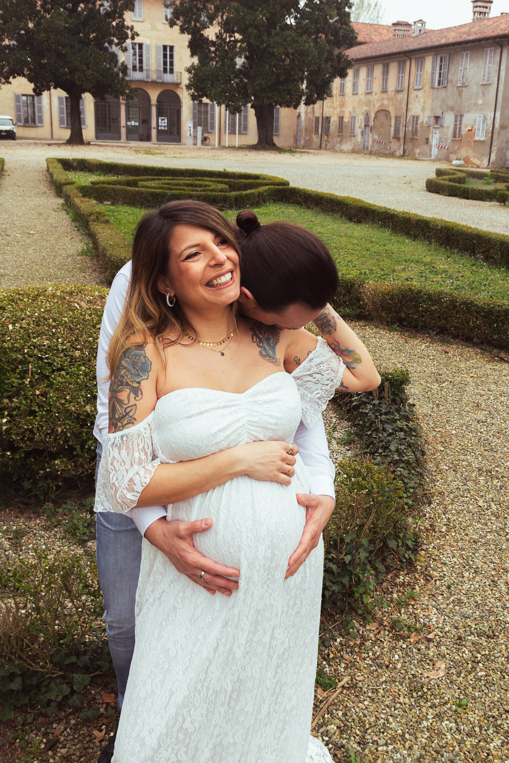 Maternity photosessions Milano and lake Como Bellagio. Wedding and elopement photographer Italy Tuscany Como Milan Pavia Marija Galaka