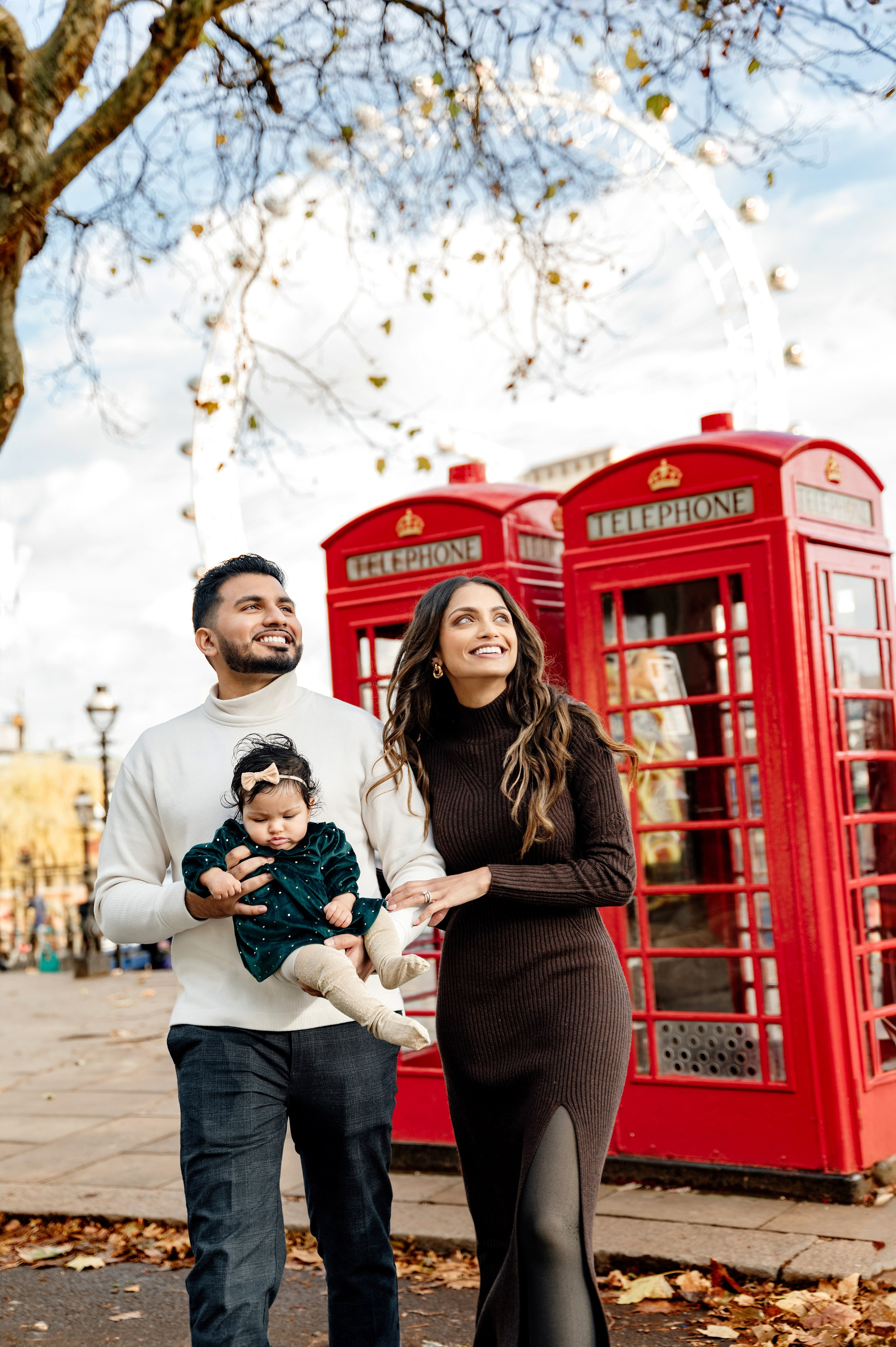 Westminster Kevin&Trisha with baby. FAMILY AND WEDDING PHOTOGRAPHER IN LONDON MARINA RIVA