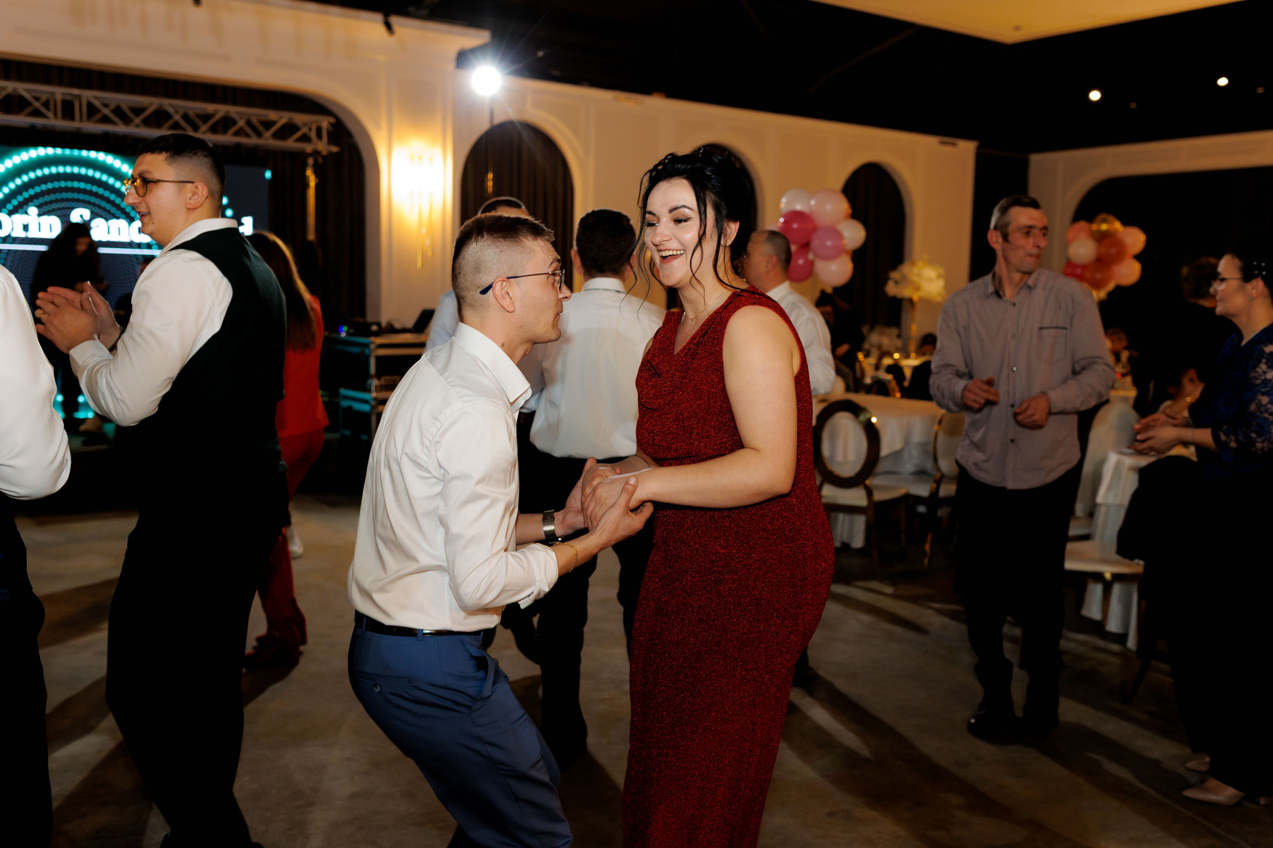 Povestea voastră, regizată de noi |Cristi Turculet Videograf Nuntă Suceava | wedding highlight. Servicii foto-video profesionale, pentru momente de neuitat