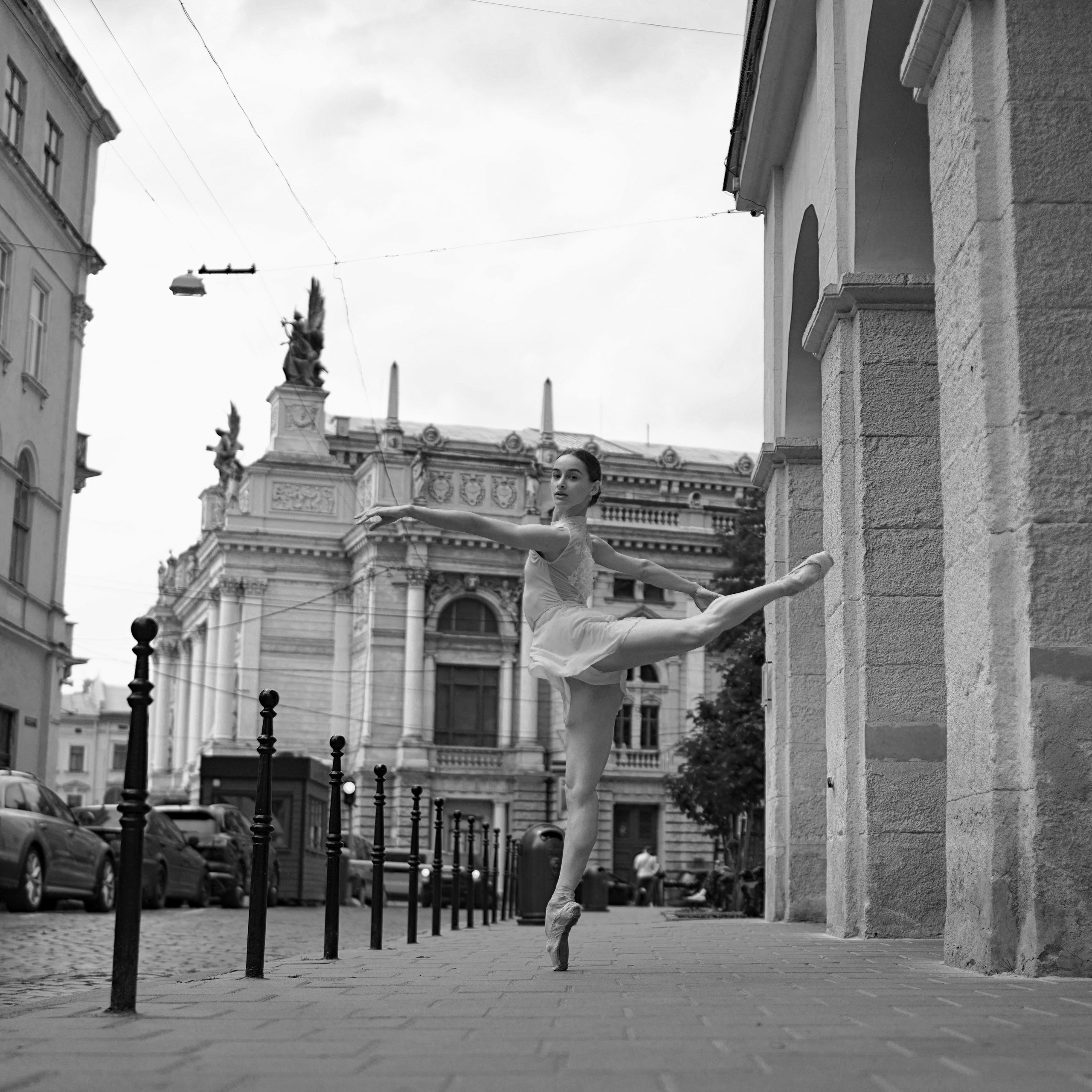 DANCE IN LVIV, UKRAINE. Awards winning photographer in Kauai, Hawaii