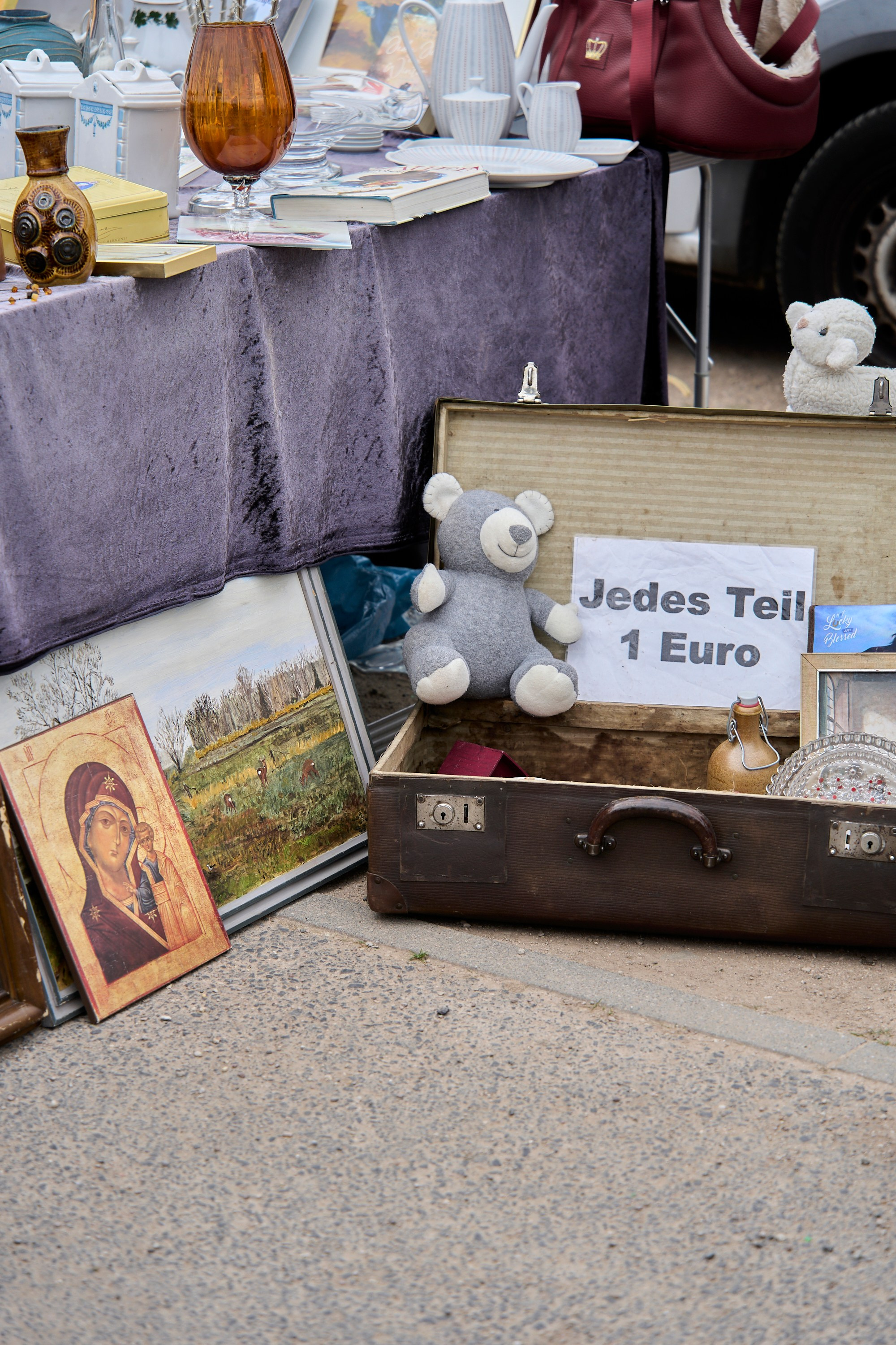 Flohmarkt-Fund. Aleksandr Steinbrenner | Streetfotografie
