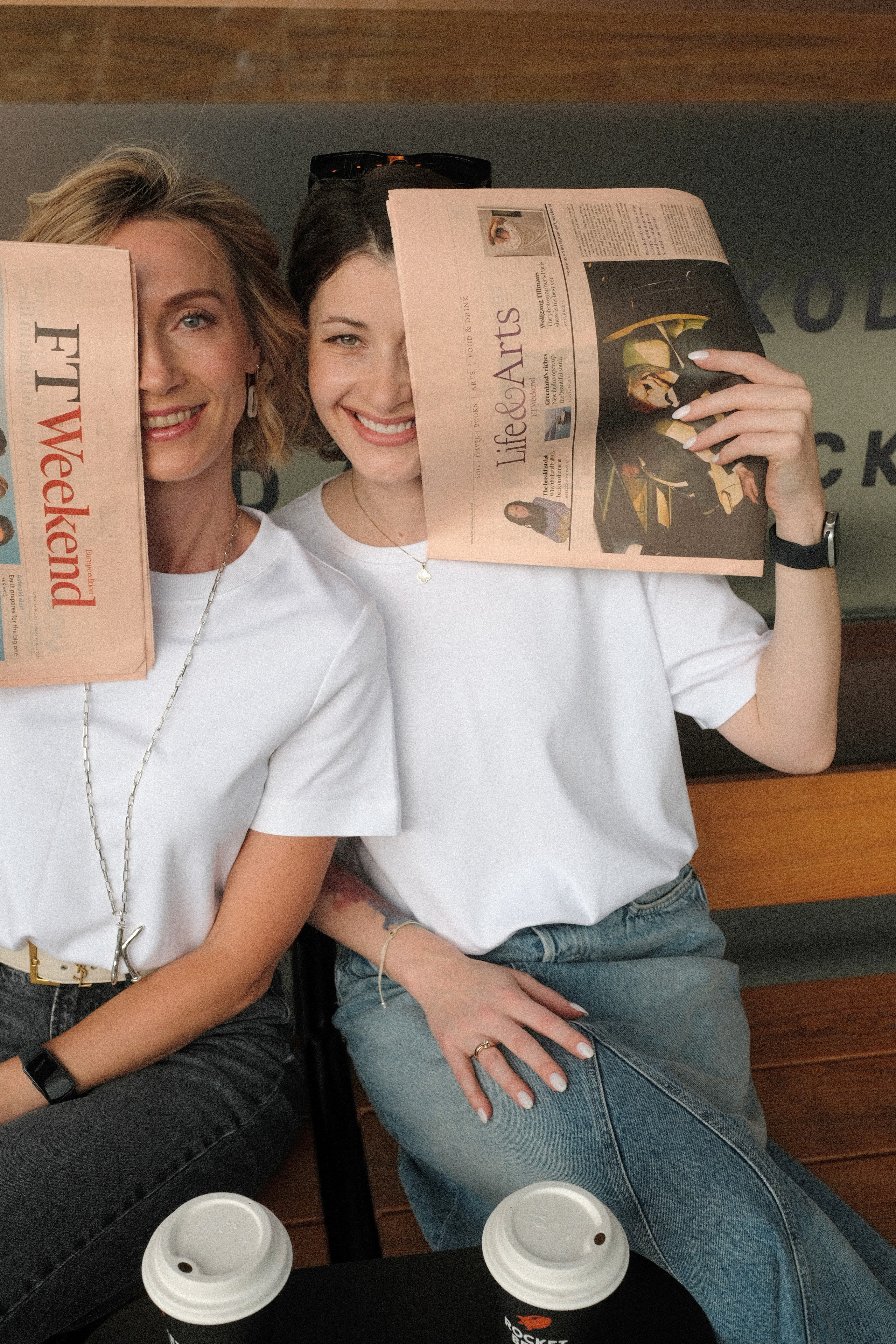 Две подружки в Риге. Свадебный фотограф в Риге — Вячеслав Лучненков