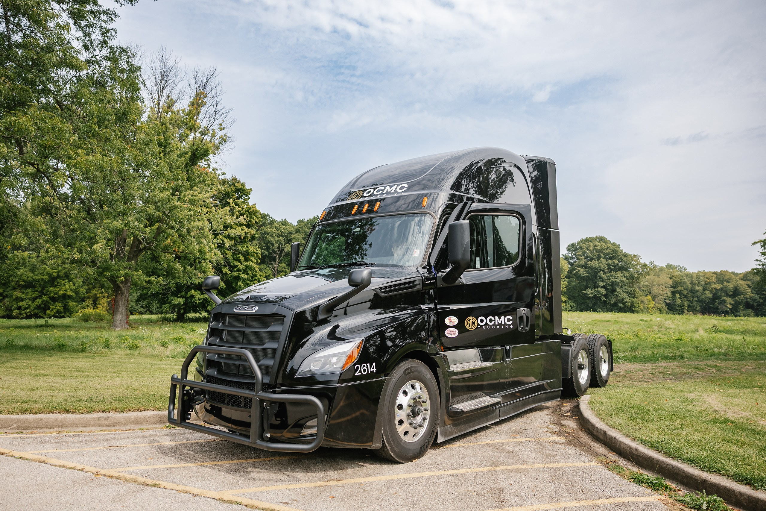 OCMC 09.13.2025. Wedding family event photographer in Chicago Nick Yushevich