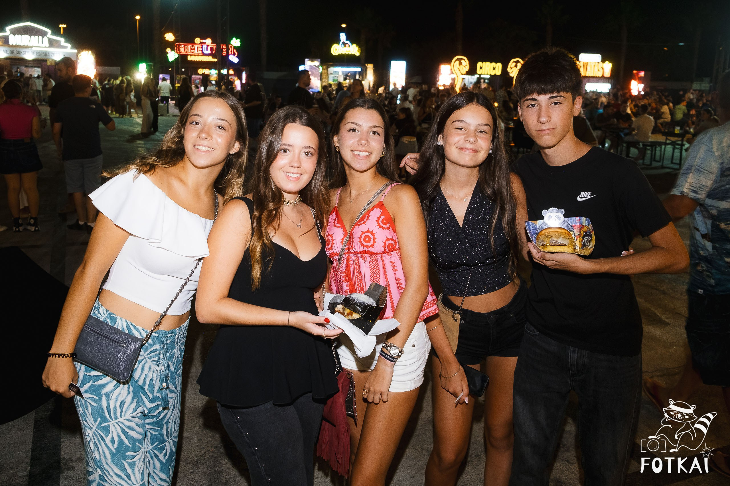 The Champions Burger en Torrevieja: Reportaje fotográfico 22.08.25 | FOTKAI