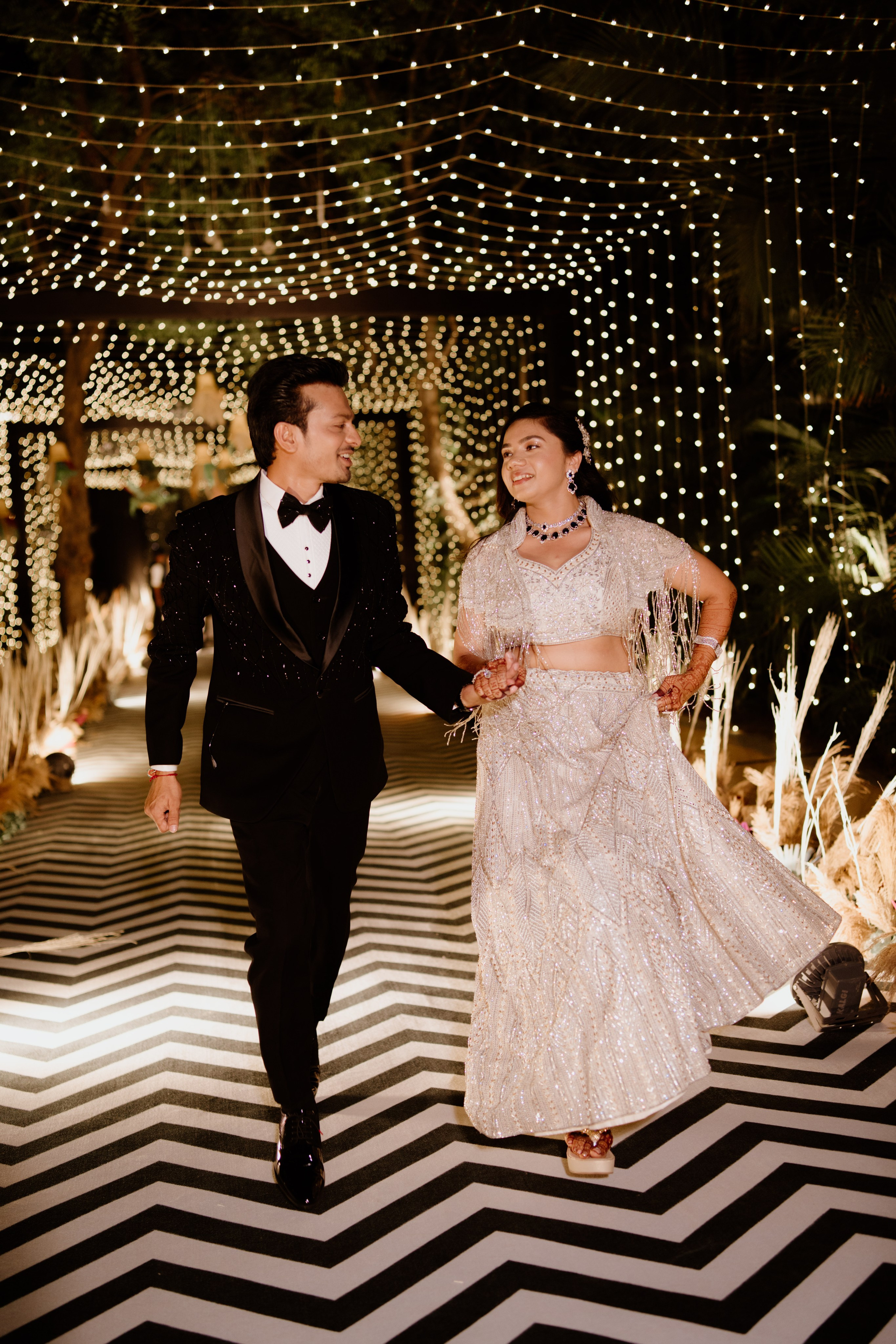 WEDDINGS. Love Emotions Weddings