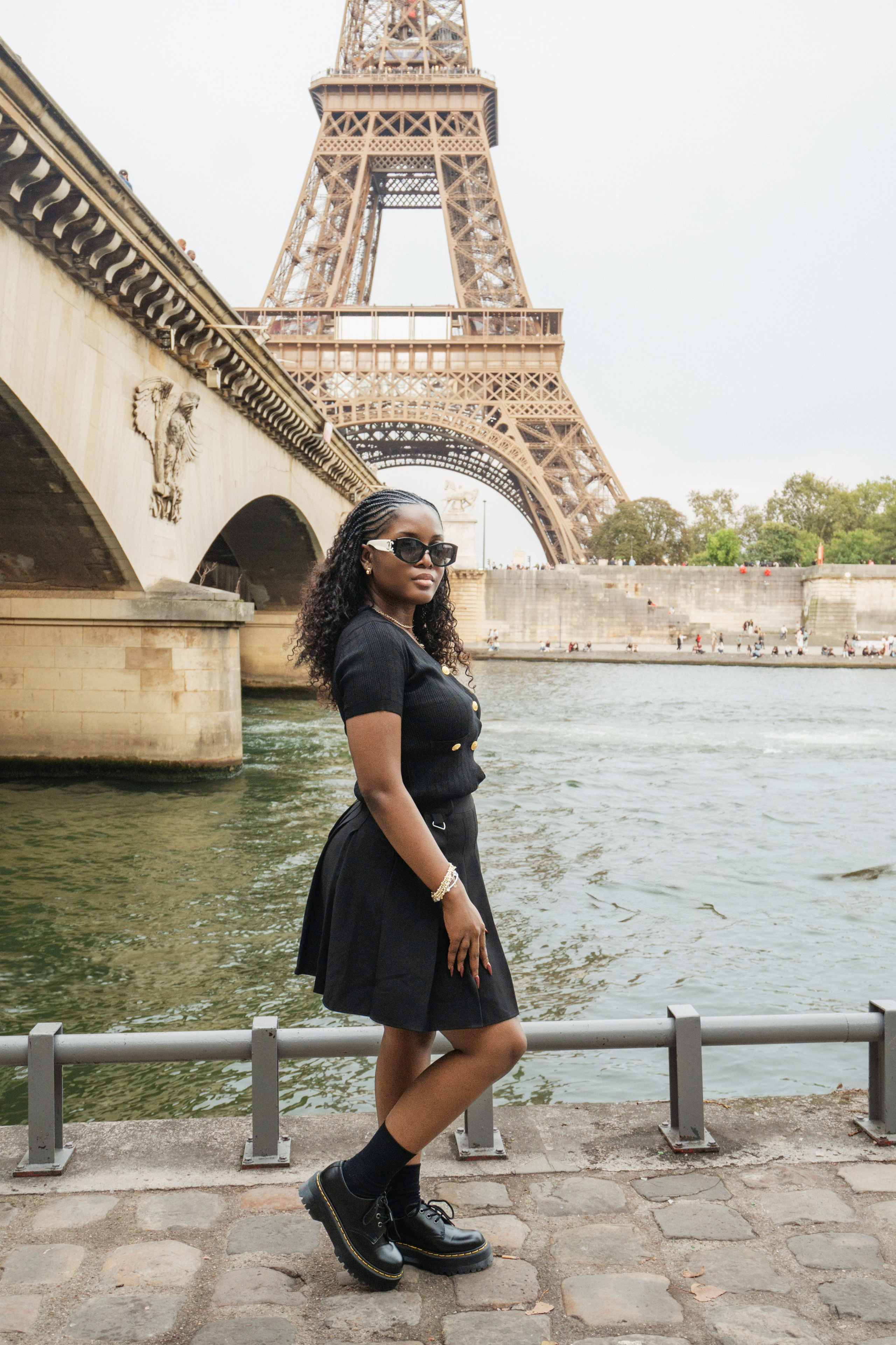 Juanita (1 hour). Photographer in Paris|Solo and groups, portraits & content, couples photo-shoot in Paris at the best locations